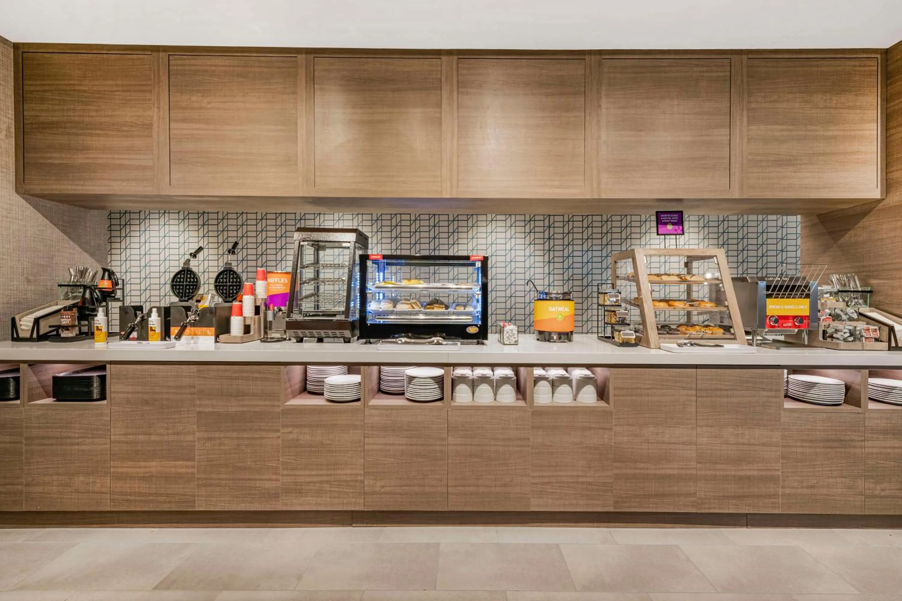 Breakfast in Home2 Suites By Hilton Boone