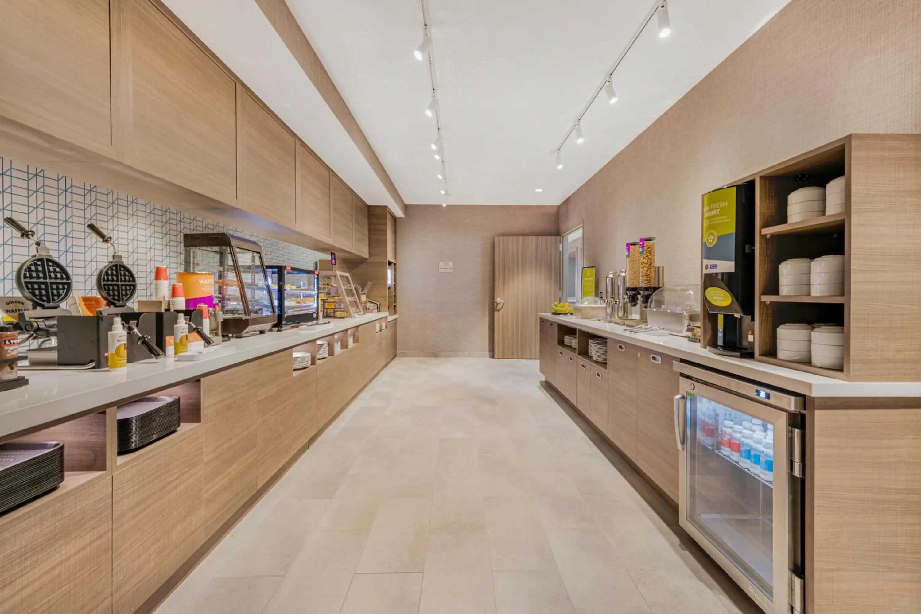 Breakfast in Home2 Suites By Hilton Boone