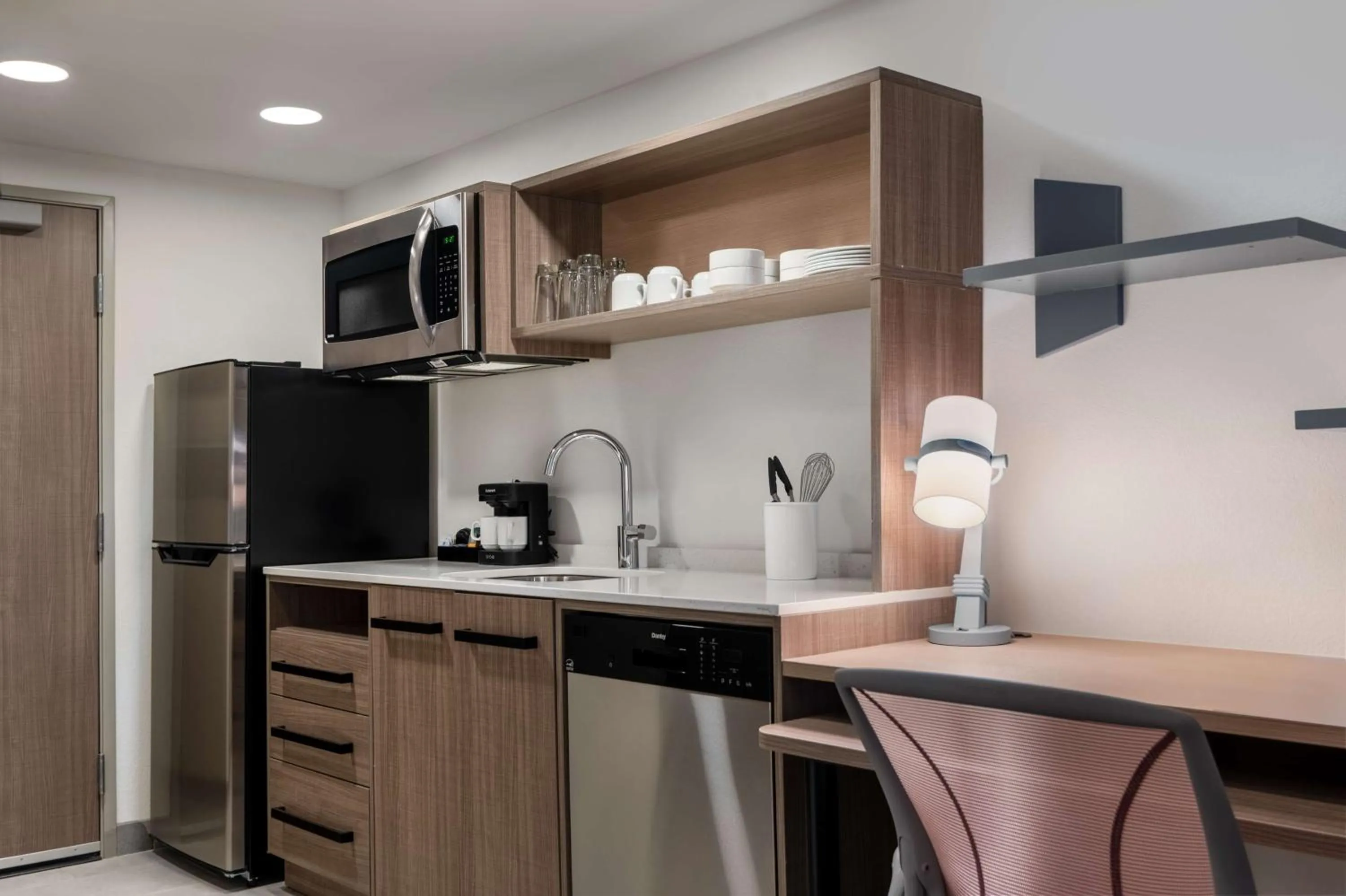 Kitchen or kitchenette in Home2 Suites By Hilton Troy, Al