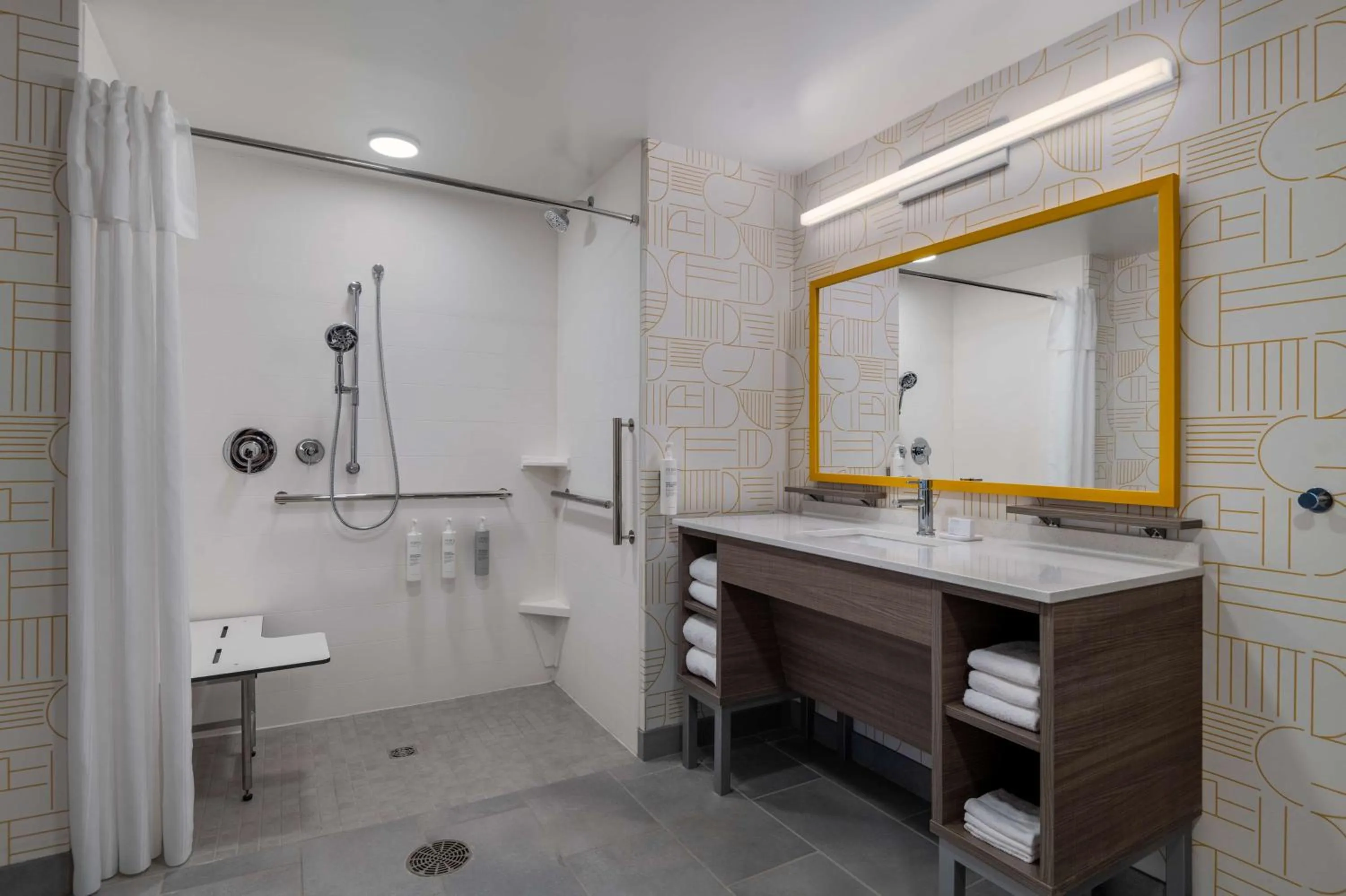 Bathroom in Home2 Suites By Hilton Troy, Al