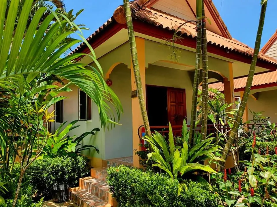 Garden in Boonya Resort Koh Chang