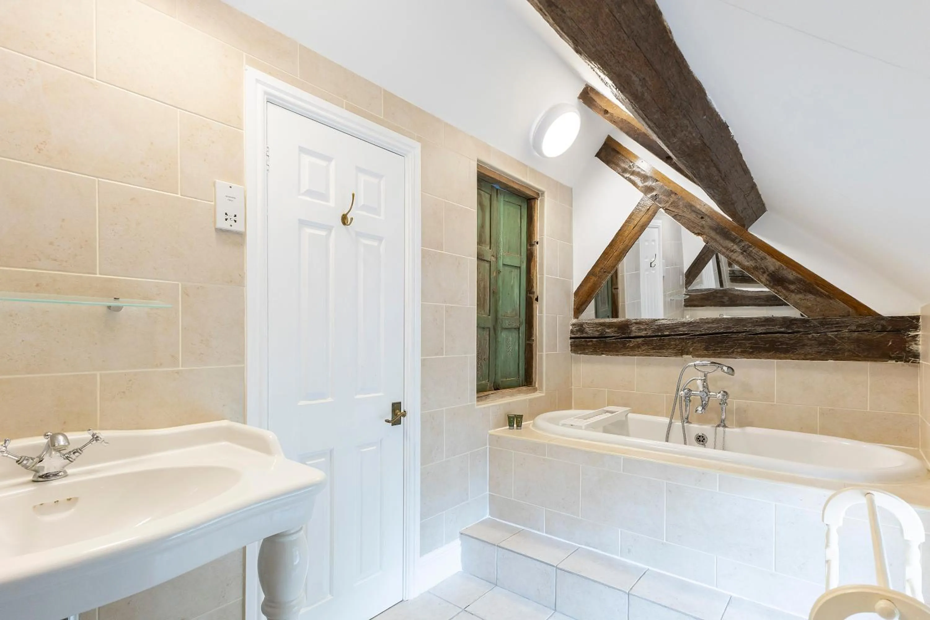 Bathroom in OYO Blenheim House