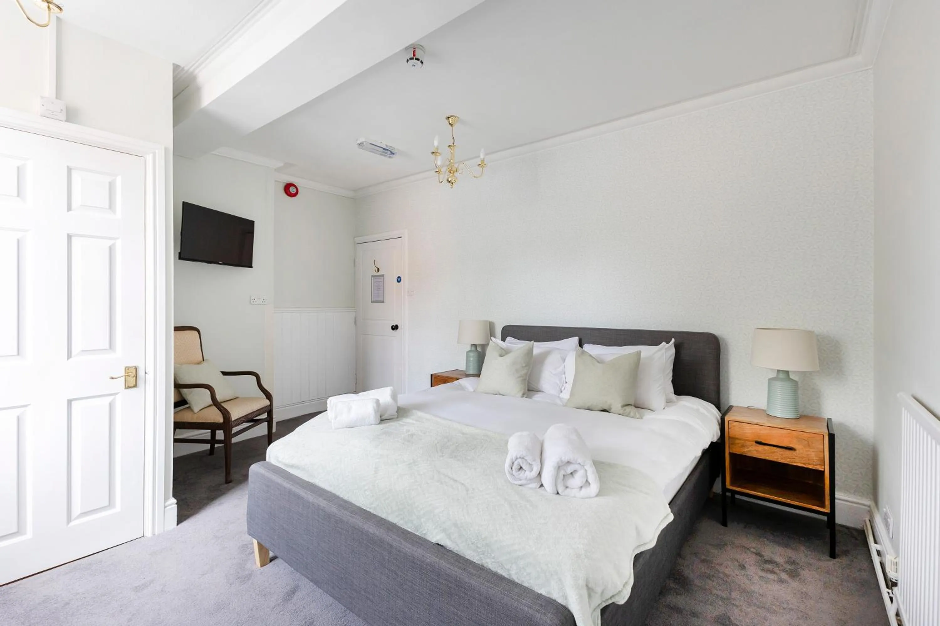 Bedroom, Bed in OYO Blenheim House