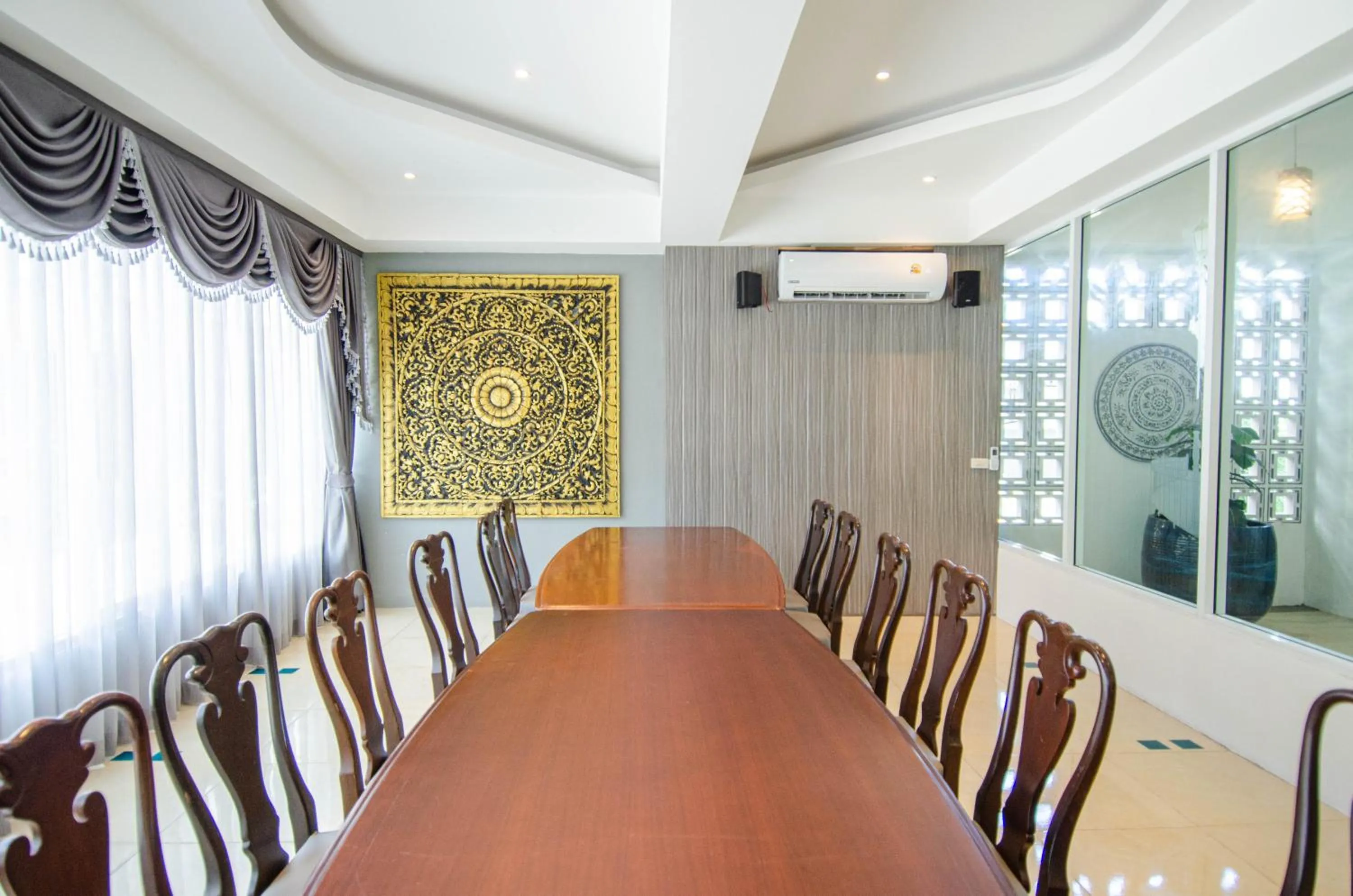 Restaurant/places to eat in Golden Manora Hotel Bangtao Beach Phuket