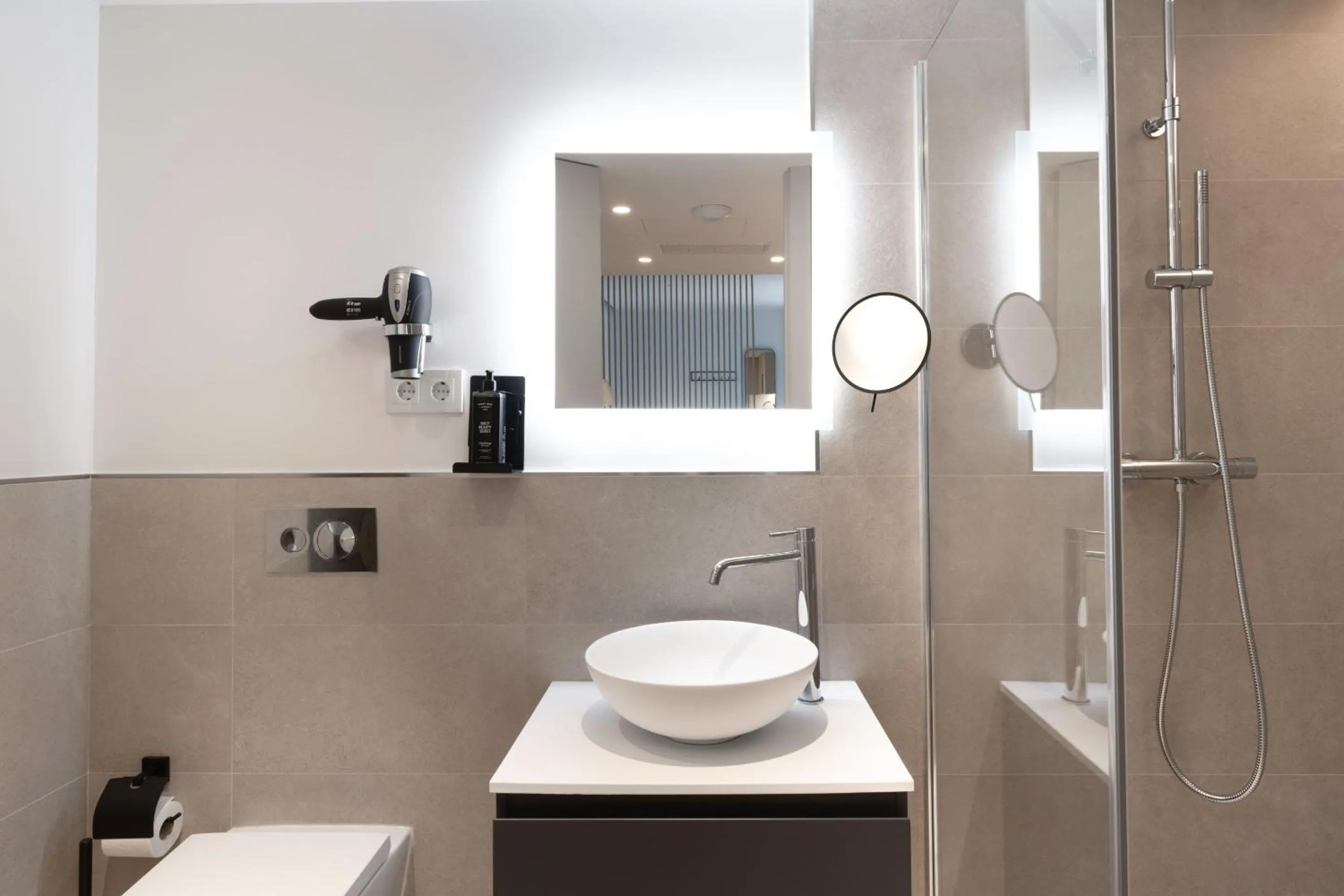 Shower in Limehome Madrid Calle de Juan Hurtado de Mendoza