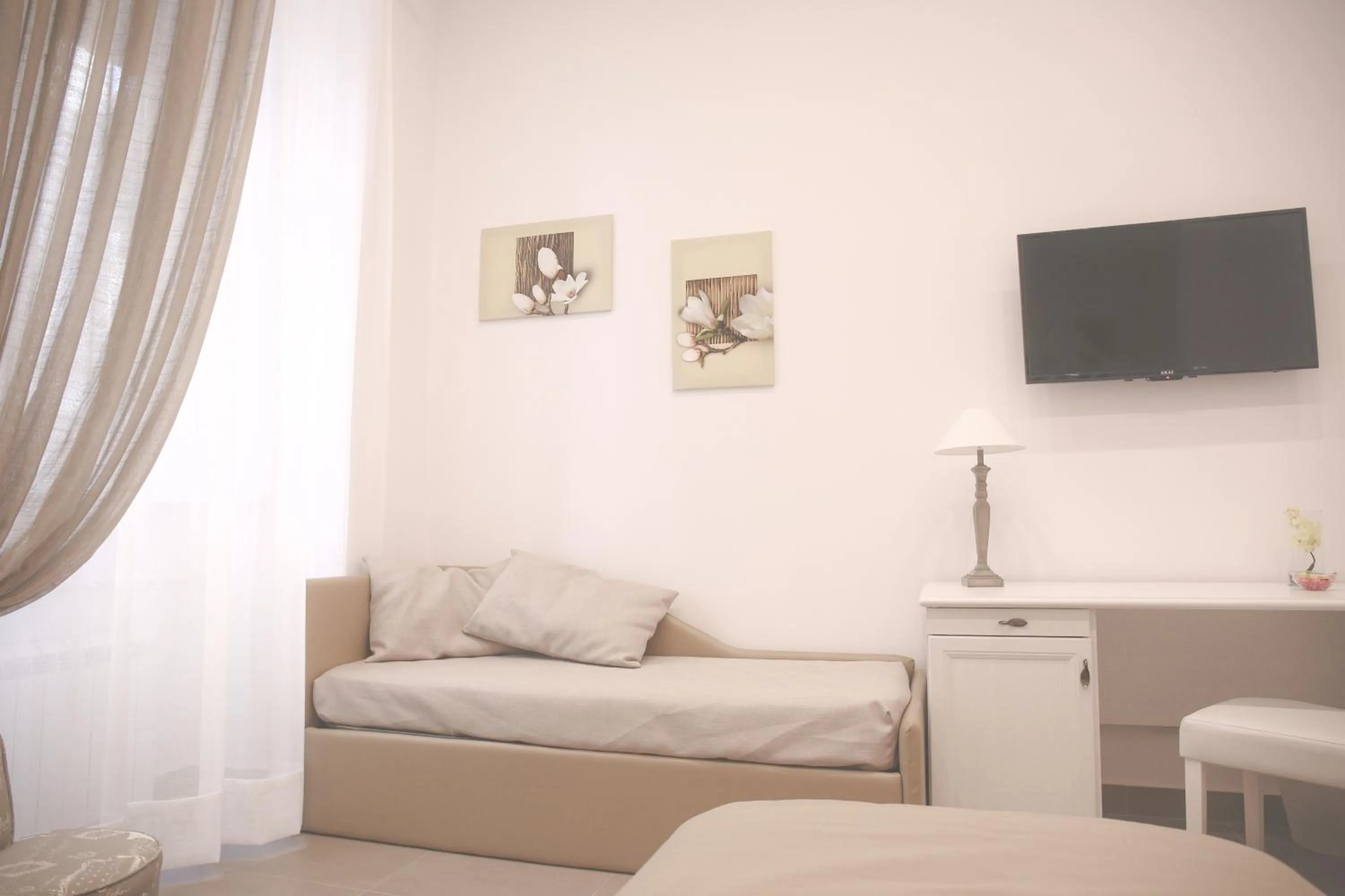 Photo of the whole room in La Baia Di Partenope