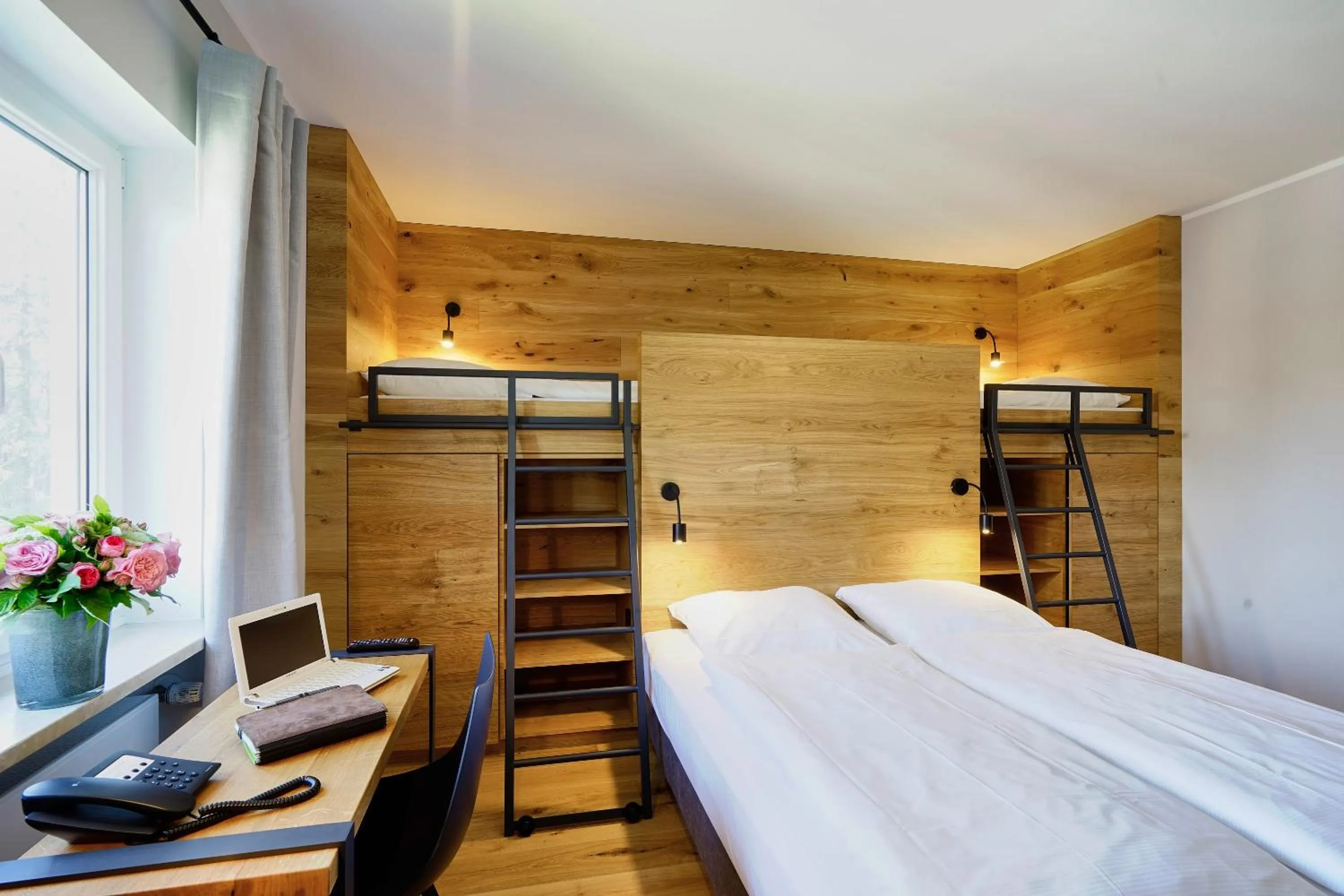 Bed in Gasthof Neuwirt Unterföhring