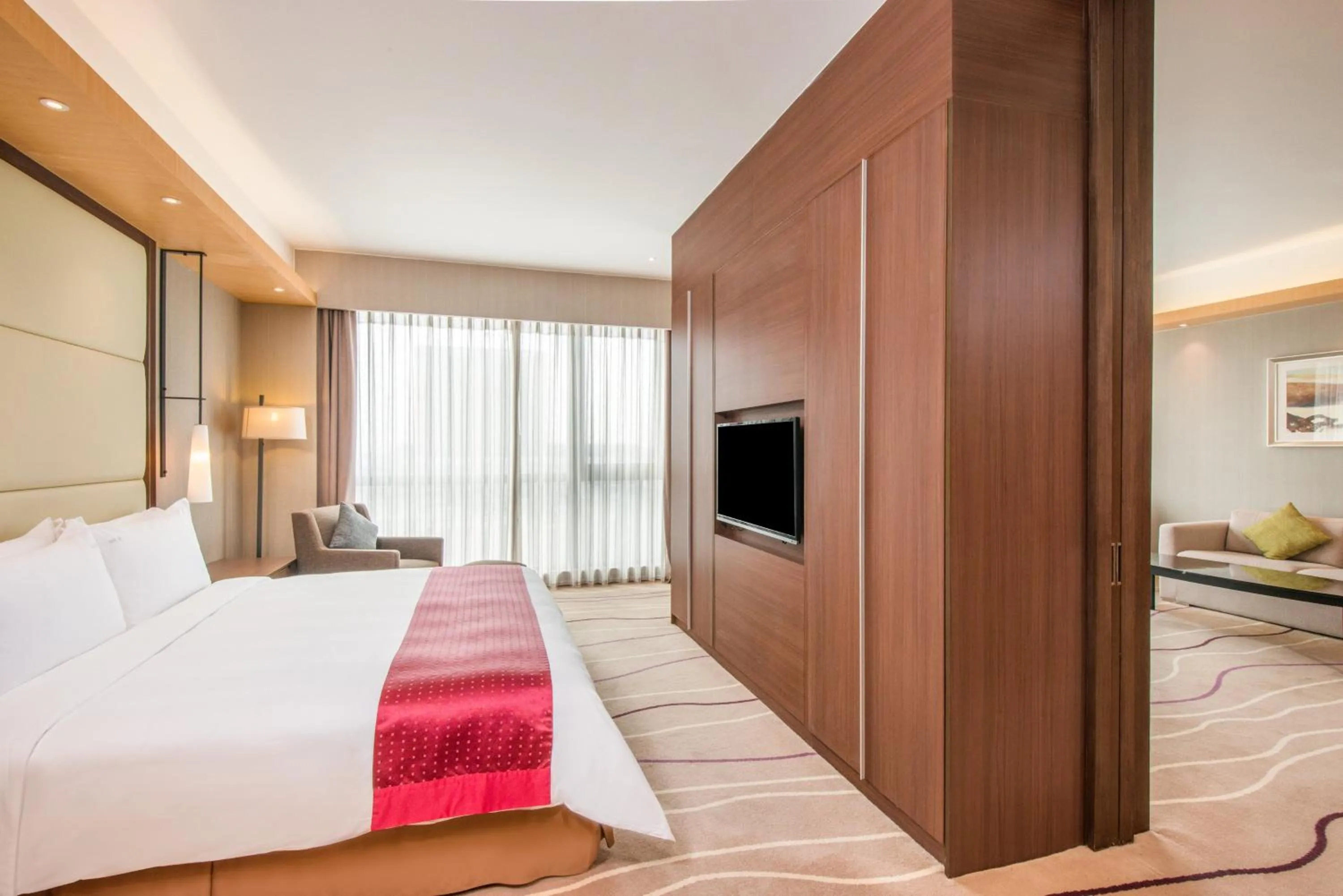 Photo of the whole room, Bed in Holiday Inn Putian Xiuyu by IHG