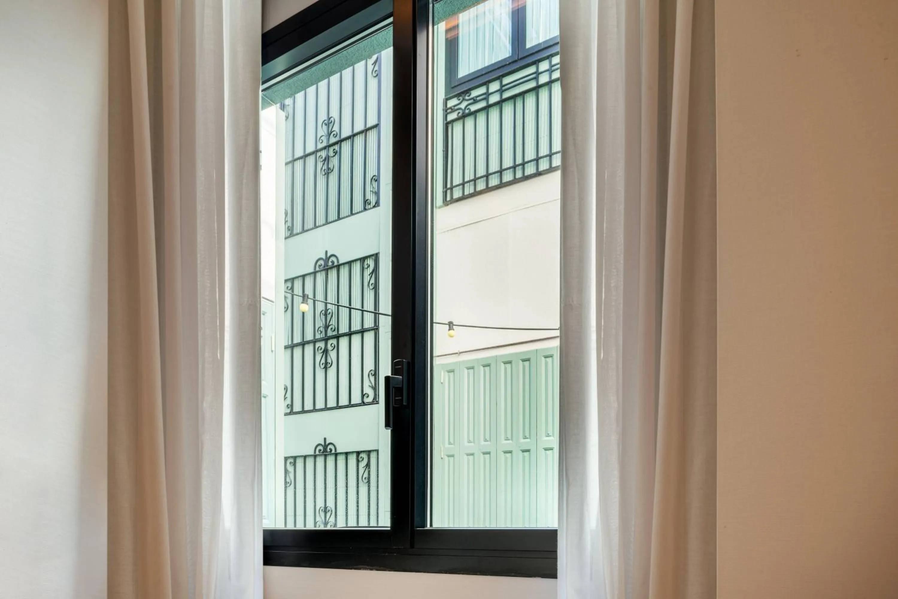 Photo of the whole room in Cotton House Hotel, Autograph Collection