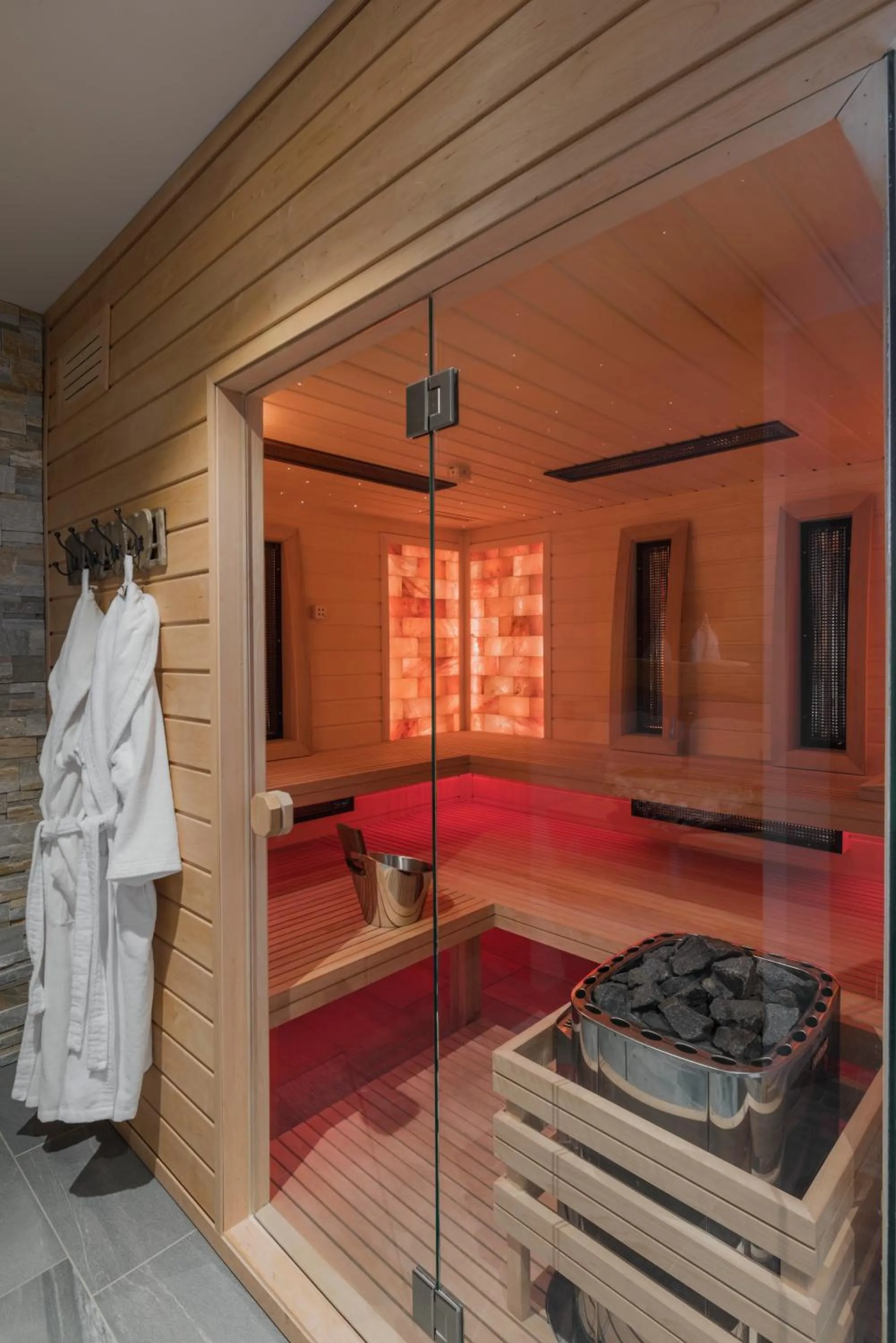 Hot Tub in Caschu Alp Boutique Design Hotel Stoos - adults only