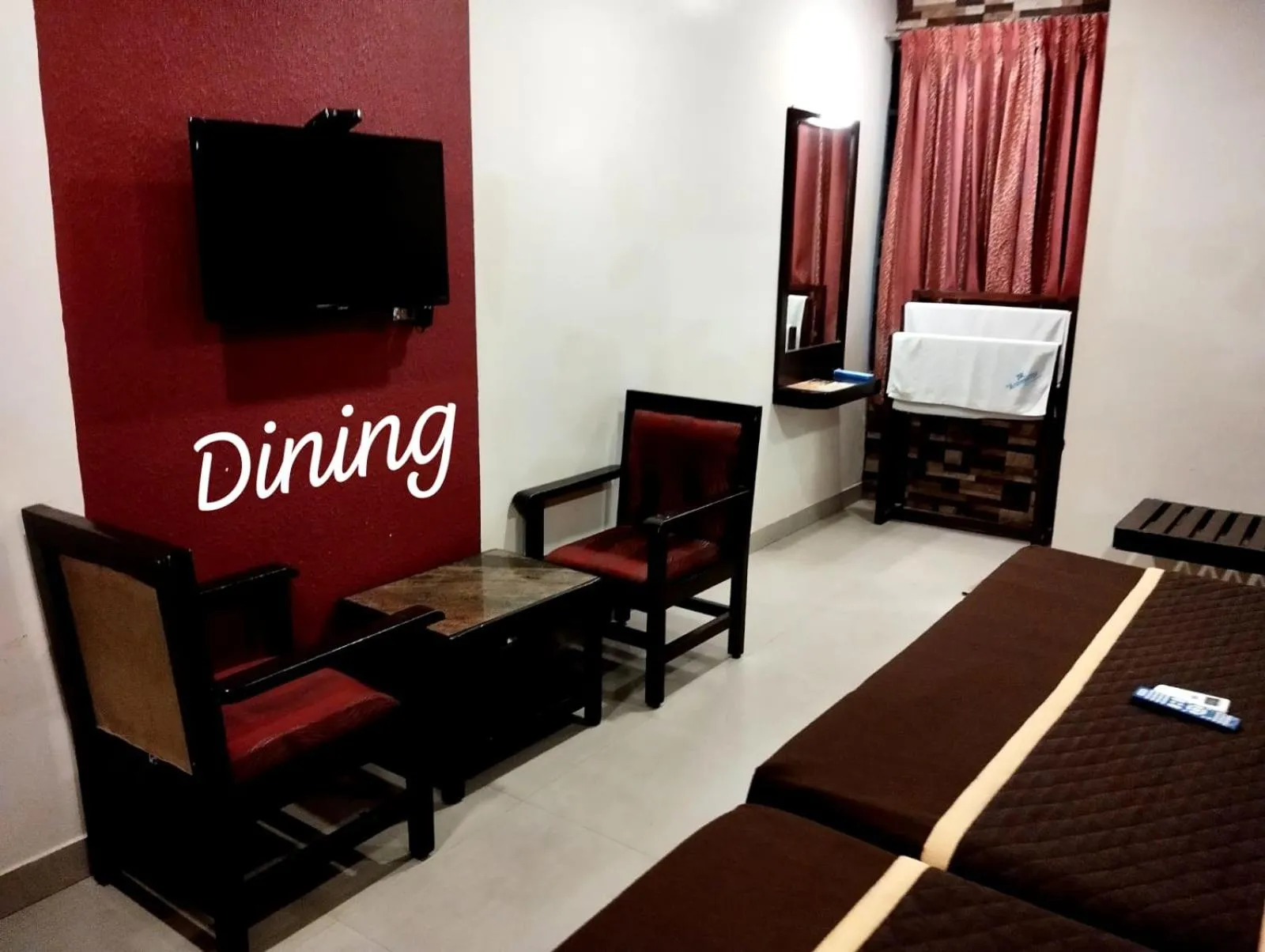 Bed in Sri ArulMuthu Residency