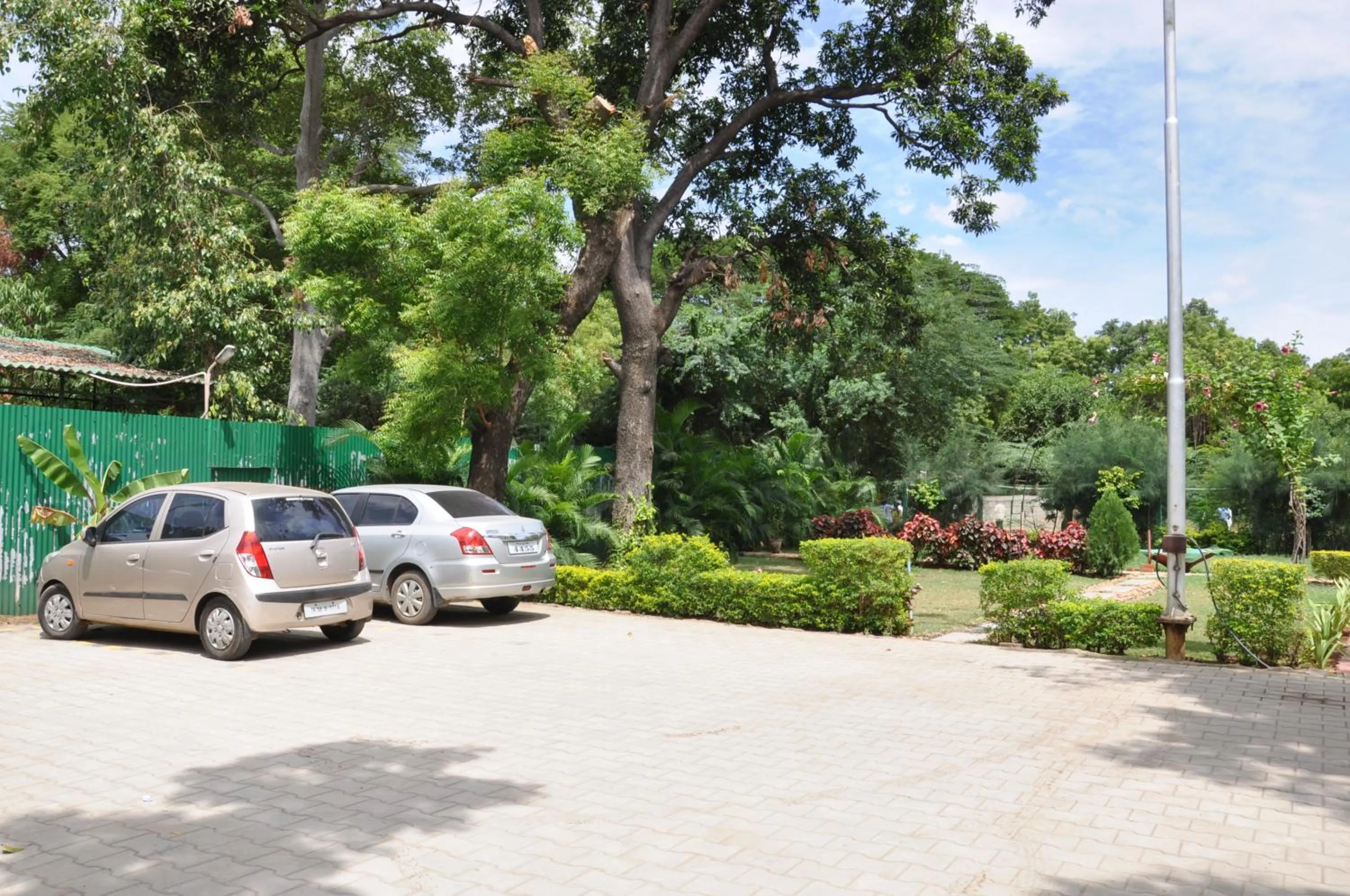 Garden in Sri ArulMuthu Residency