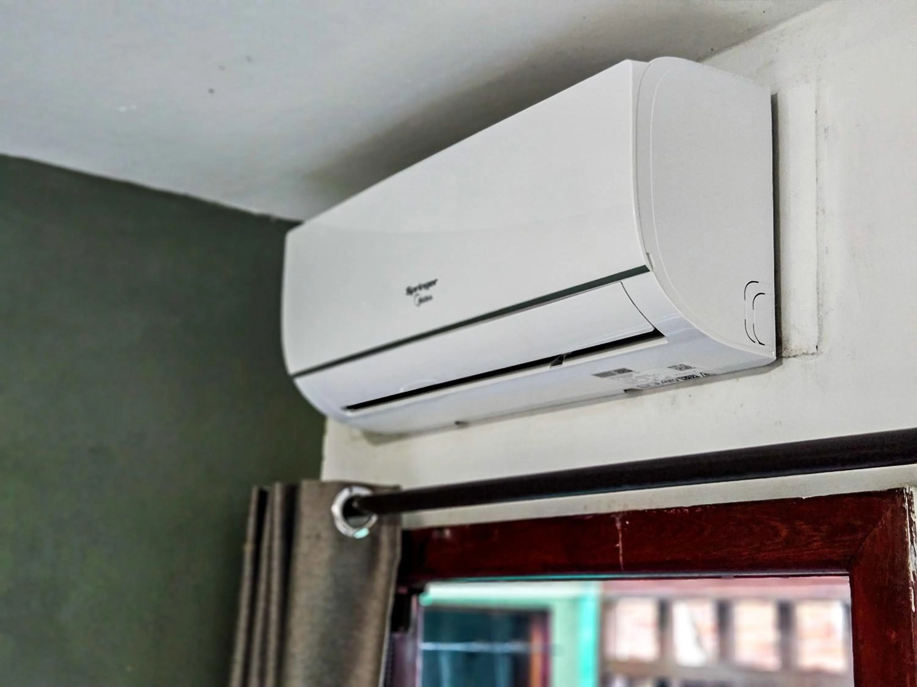 air conditioner in Pousada Abacateiro