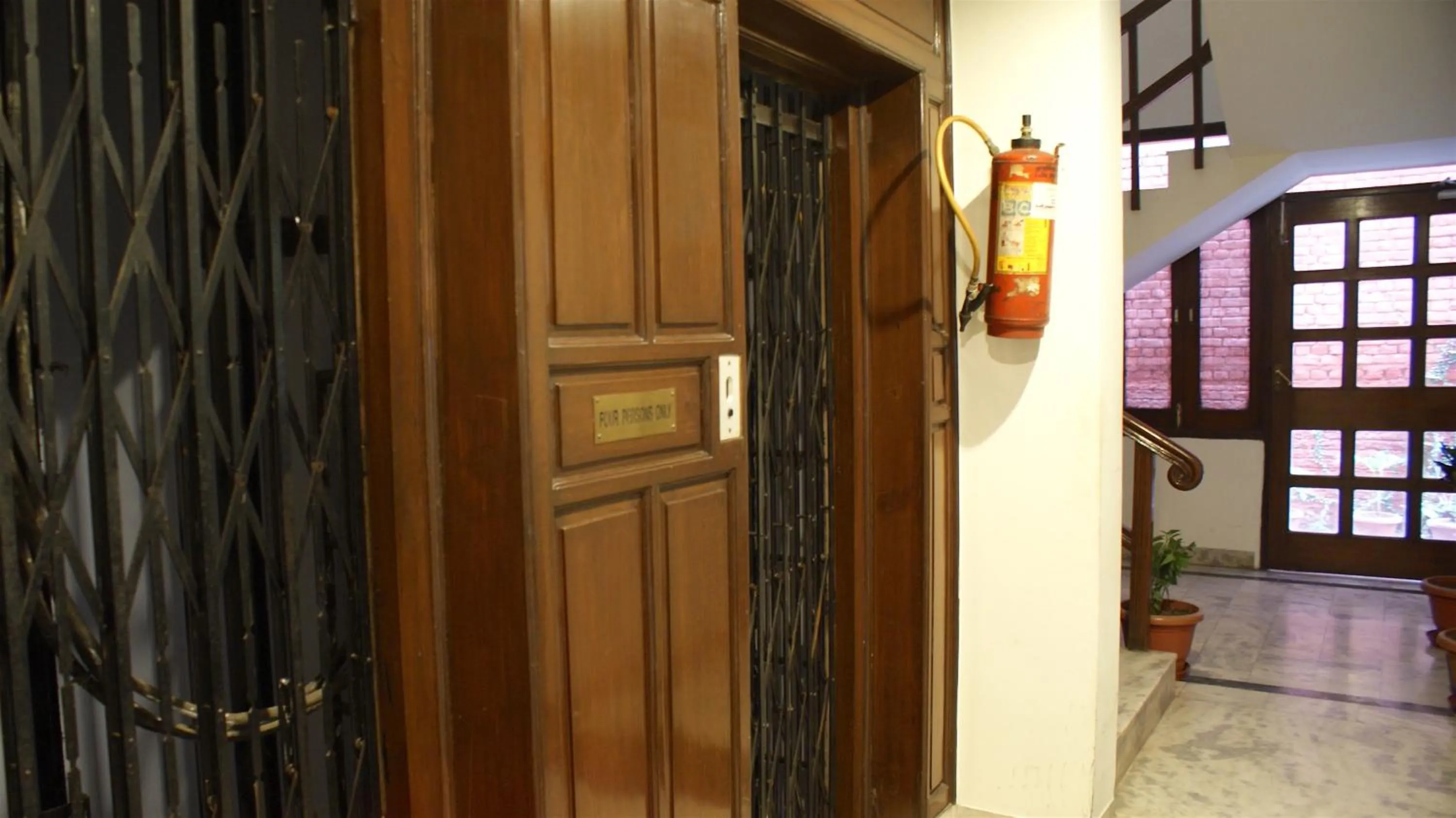 Area and facilities in Hotel Alpana