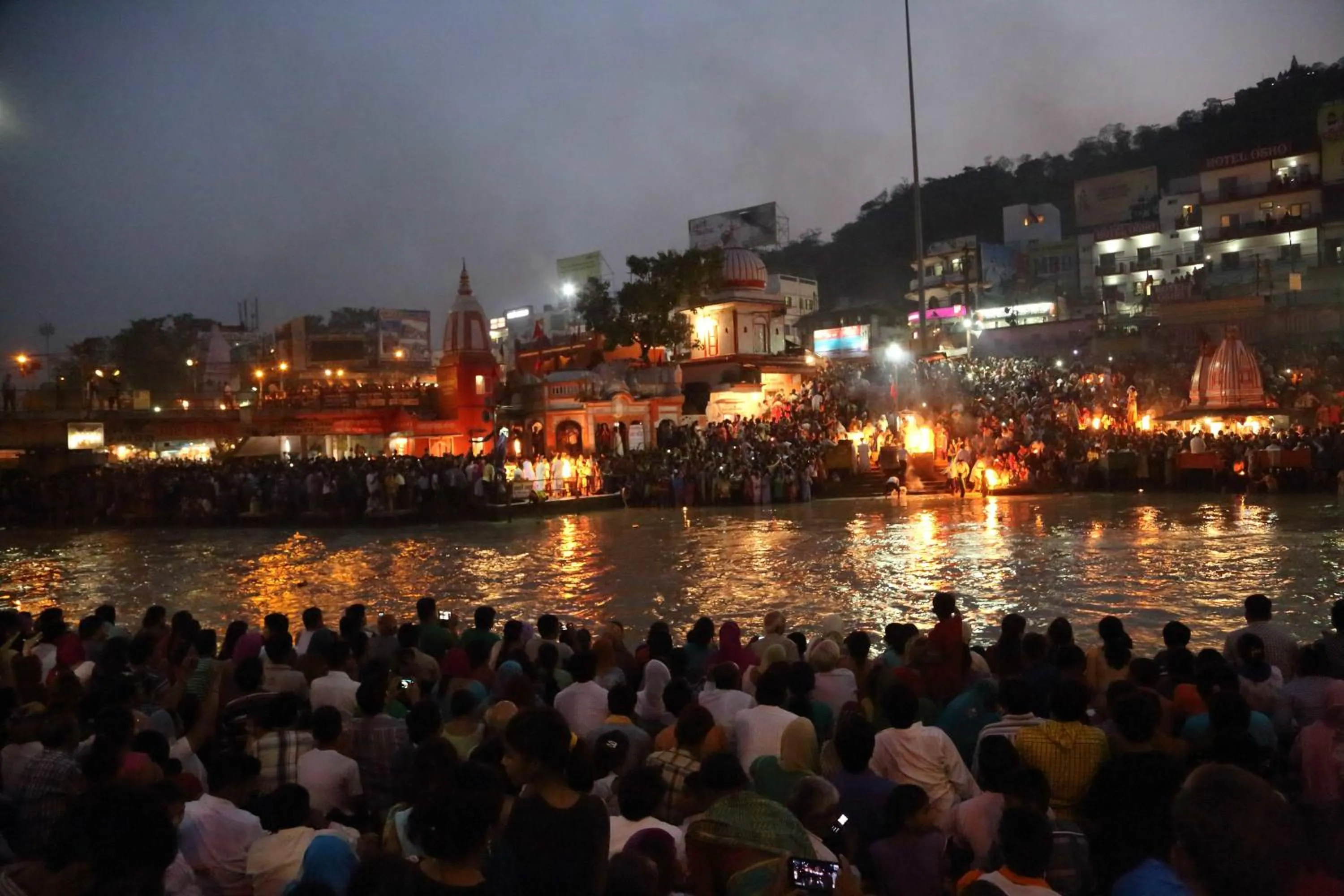 Area and facilities in Hotel Alpana