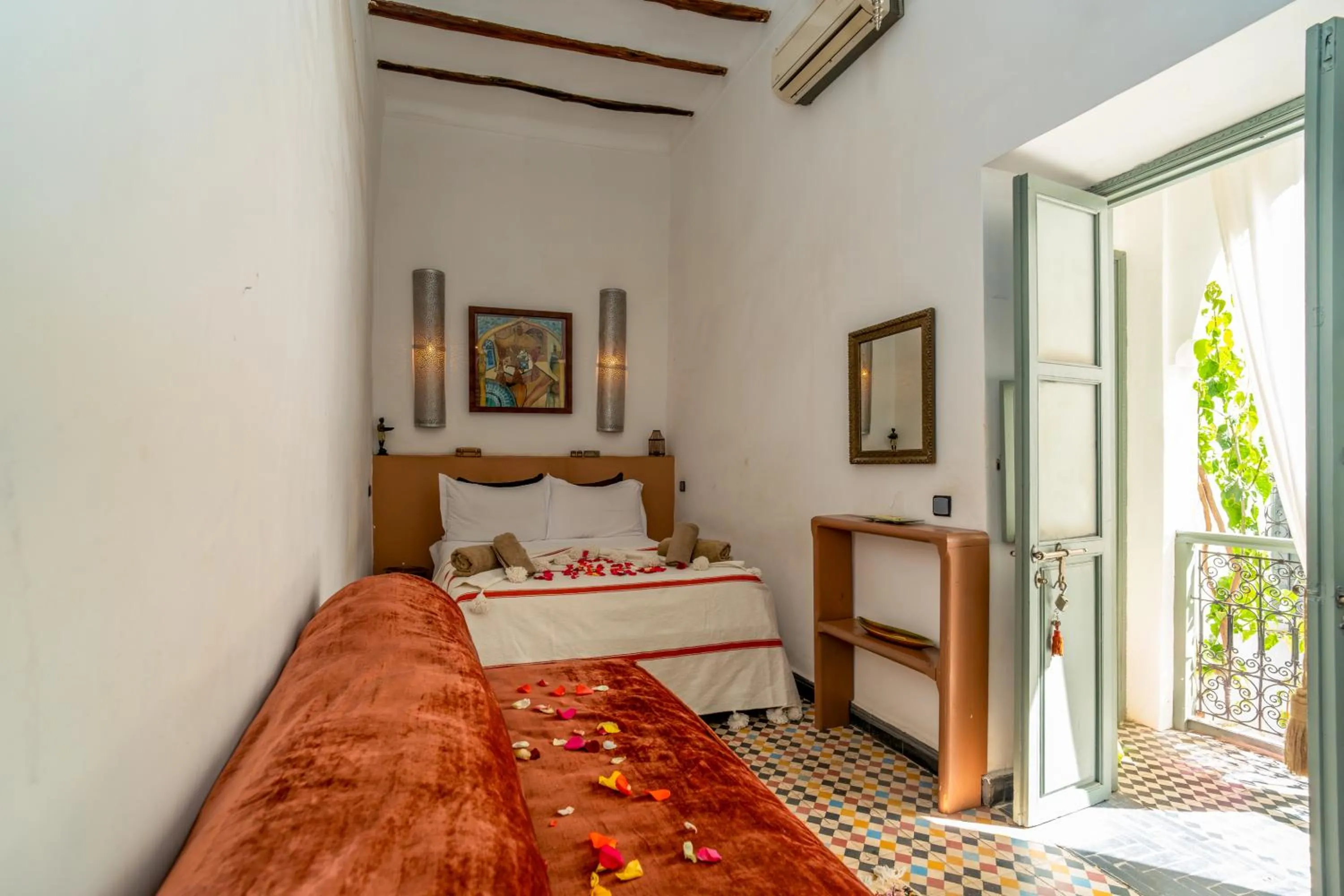Photo of the whole room, Bed in Riad Nafora