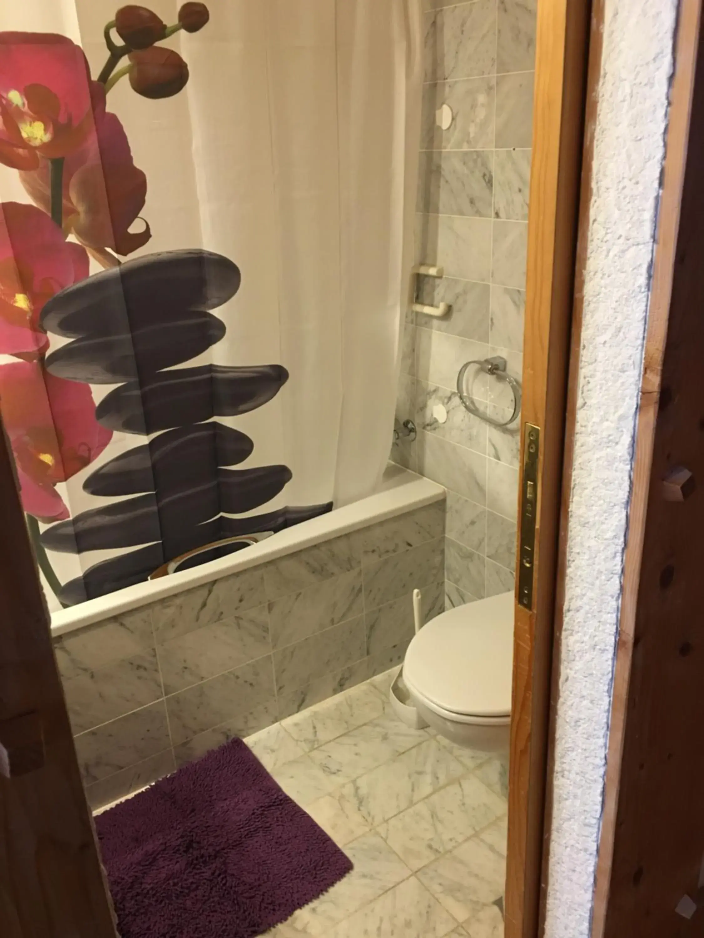 One-Bedroom Apartment with Balcony - single occupancy in Apartment 162 - Bristol One-Bedroom Apartment with Balcony - single occupancy in Apartment 162 - Bristol