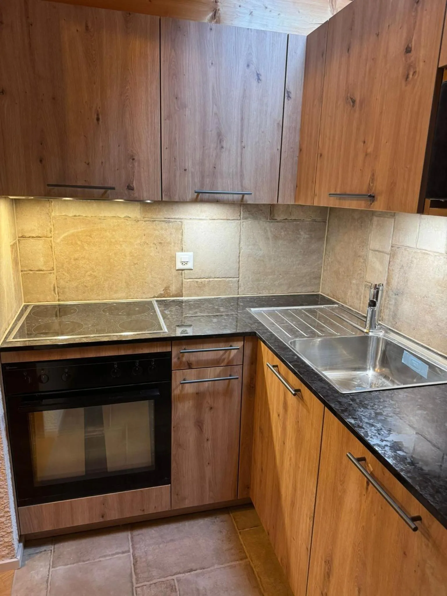 stove in Apartment 162 - Bristol