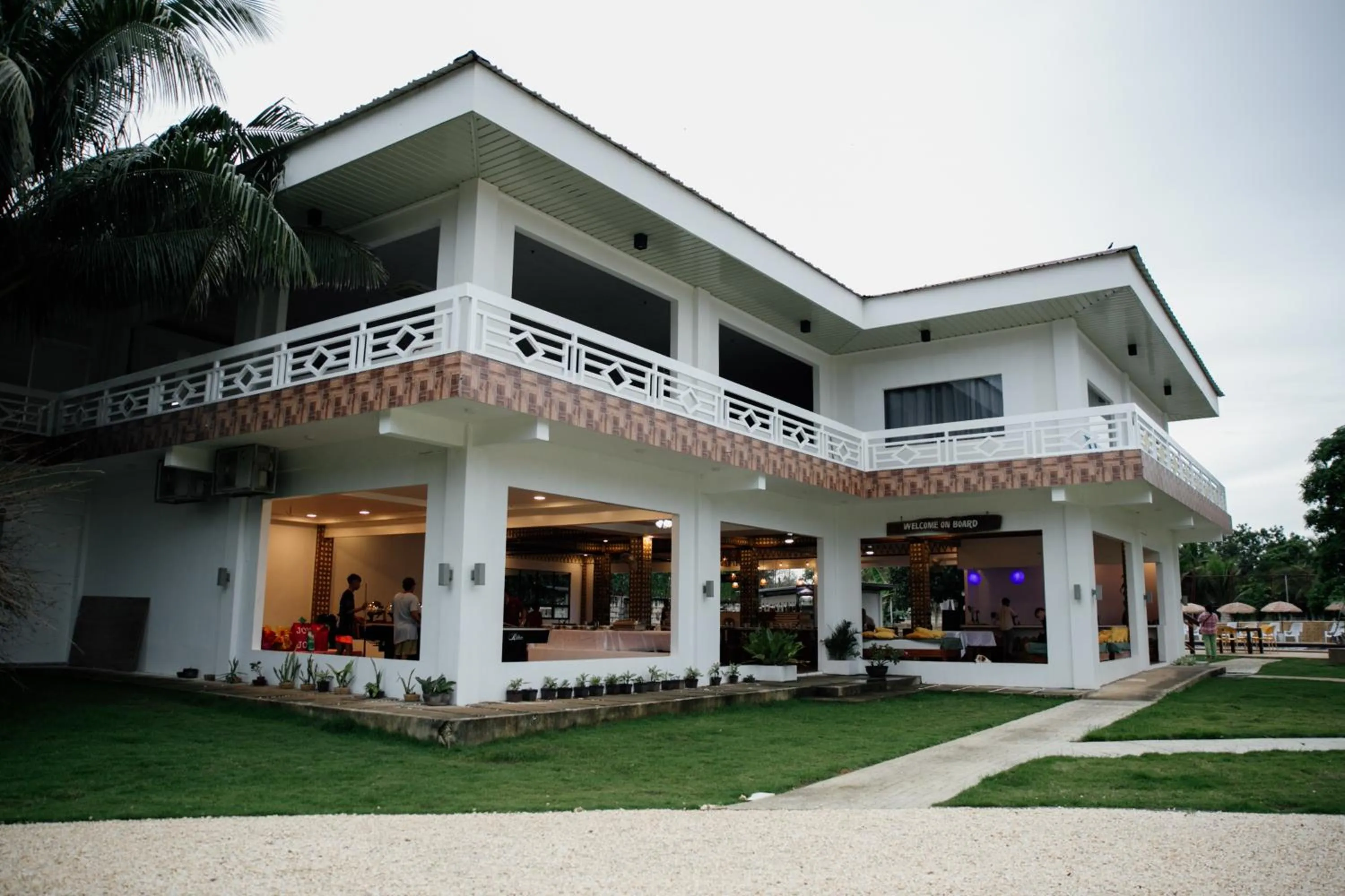 On Board Lifestyle Resort FREE MOTORBIKE