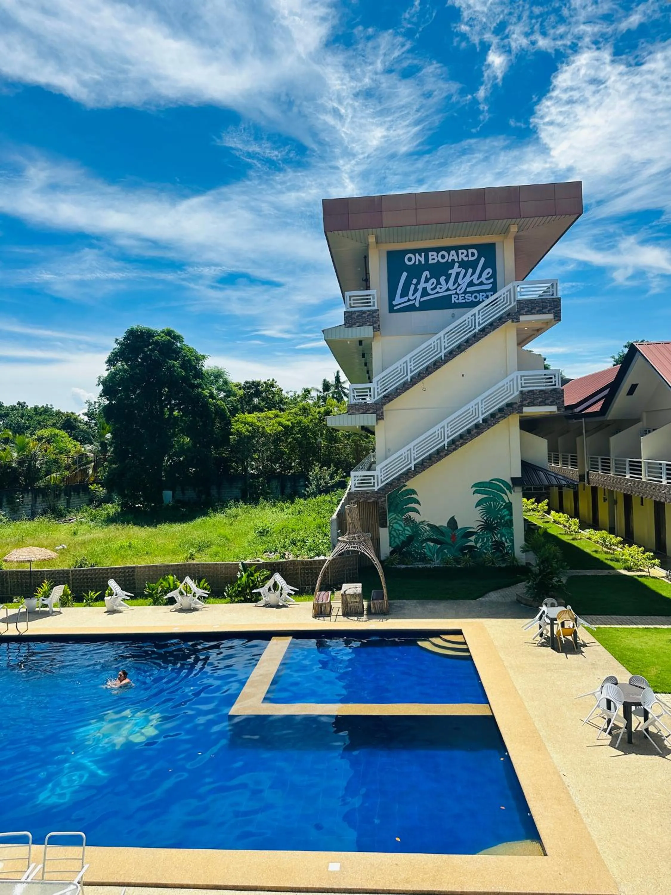 On Board Lifestyle Resort FREE MOTORBIKE