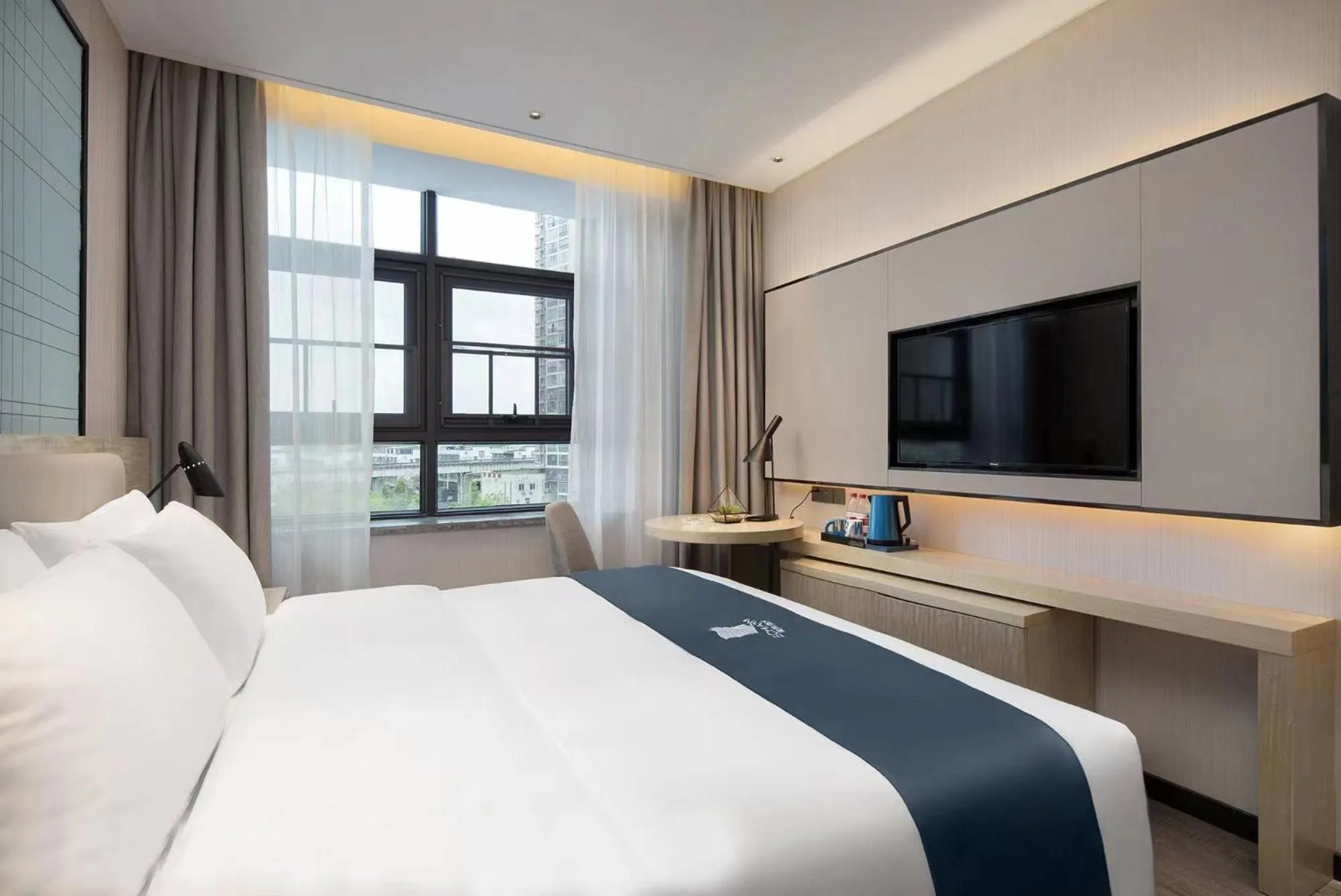Bed in Echarm Hotel Changsha Huangxing Avenue Airport Store