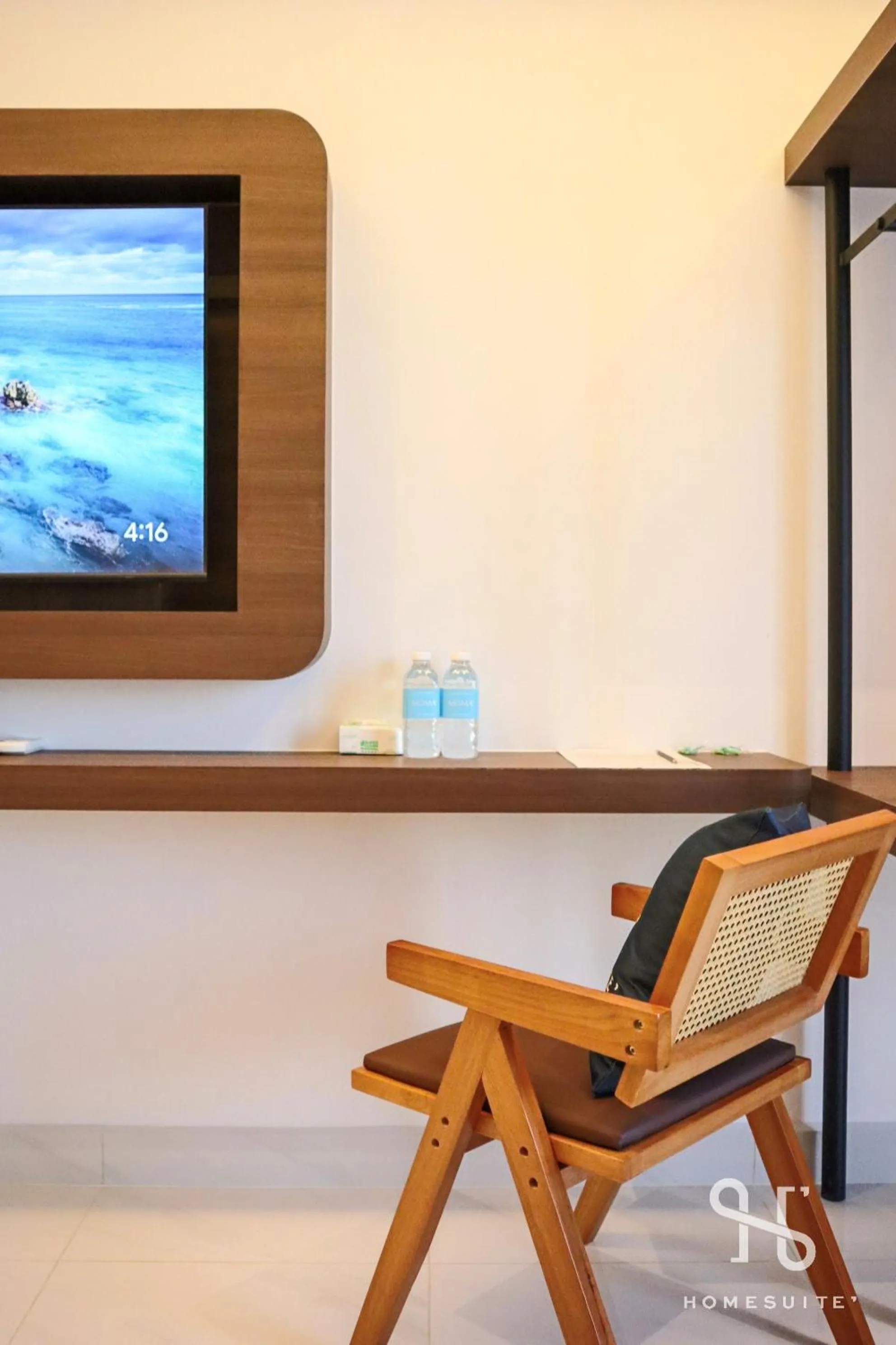 TV and multimedia in The SIGAR Hotel at Sutera Bay