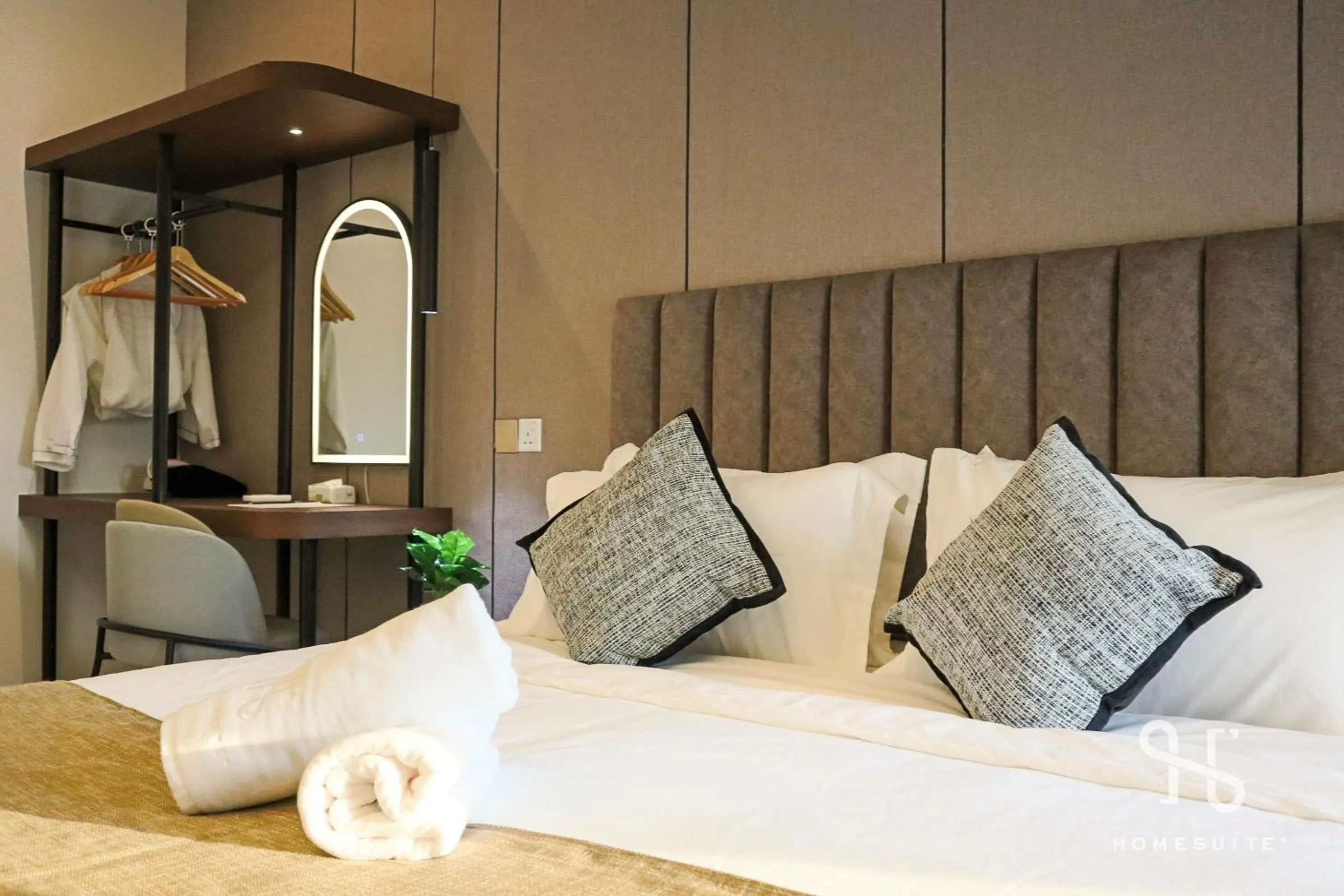 Bedroom, Bed in The SIGAR Hotel at Sutera Bay