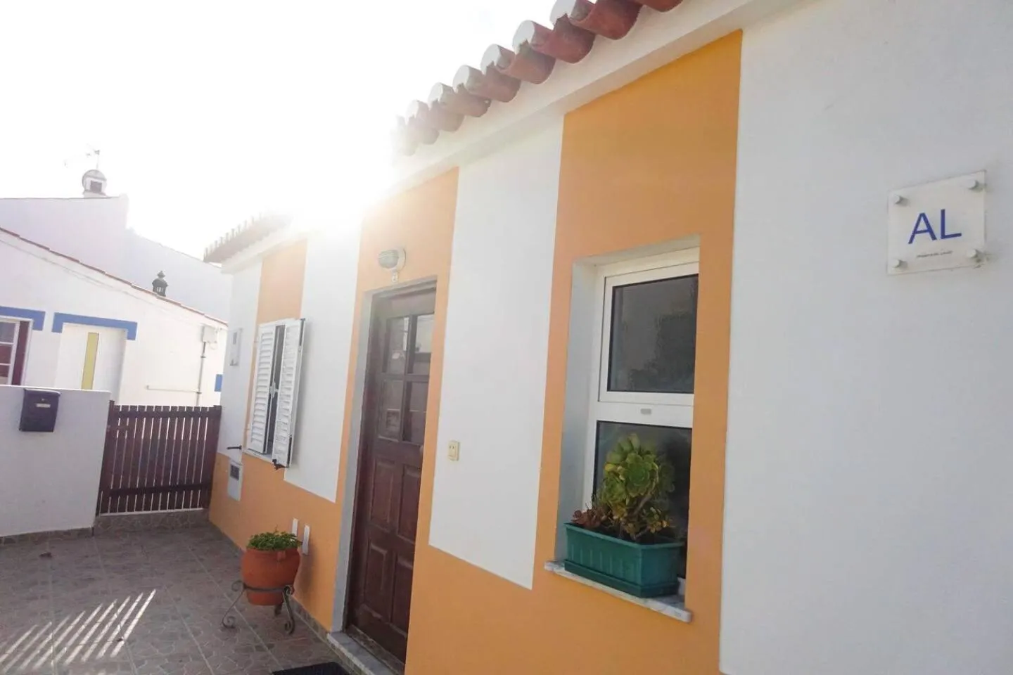 Property building in Casa Ardomar