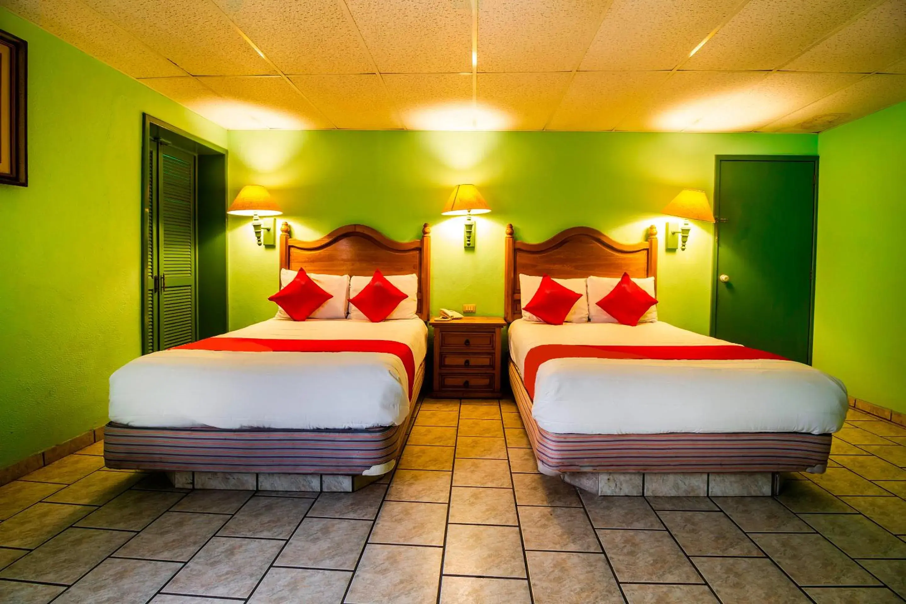 Standard Twin Room in Hotel Canada, Guadalajara Standard Twin Room in Hotel Canada, Guadalajara