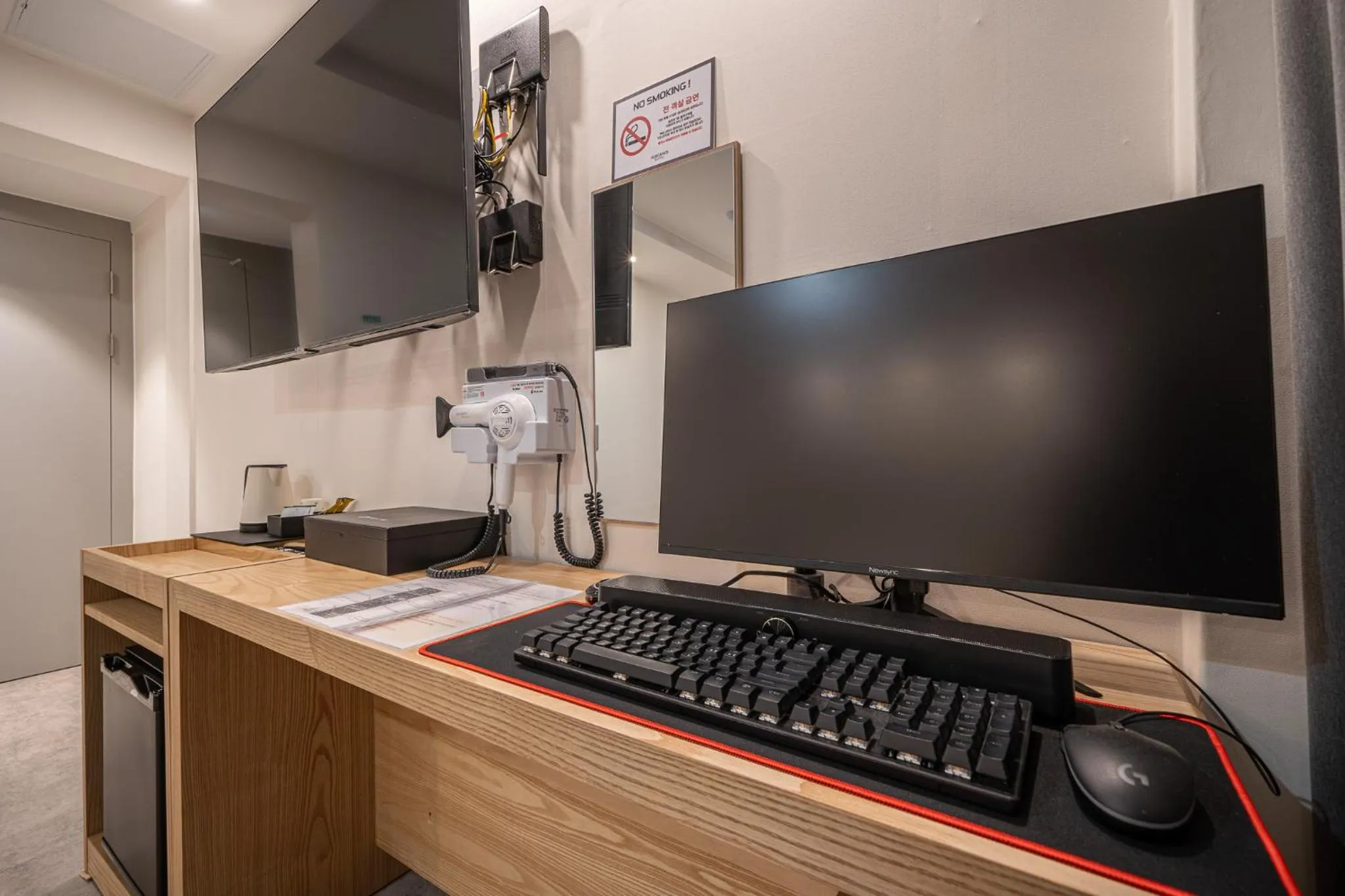 Elegance hotel hwangridan