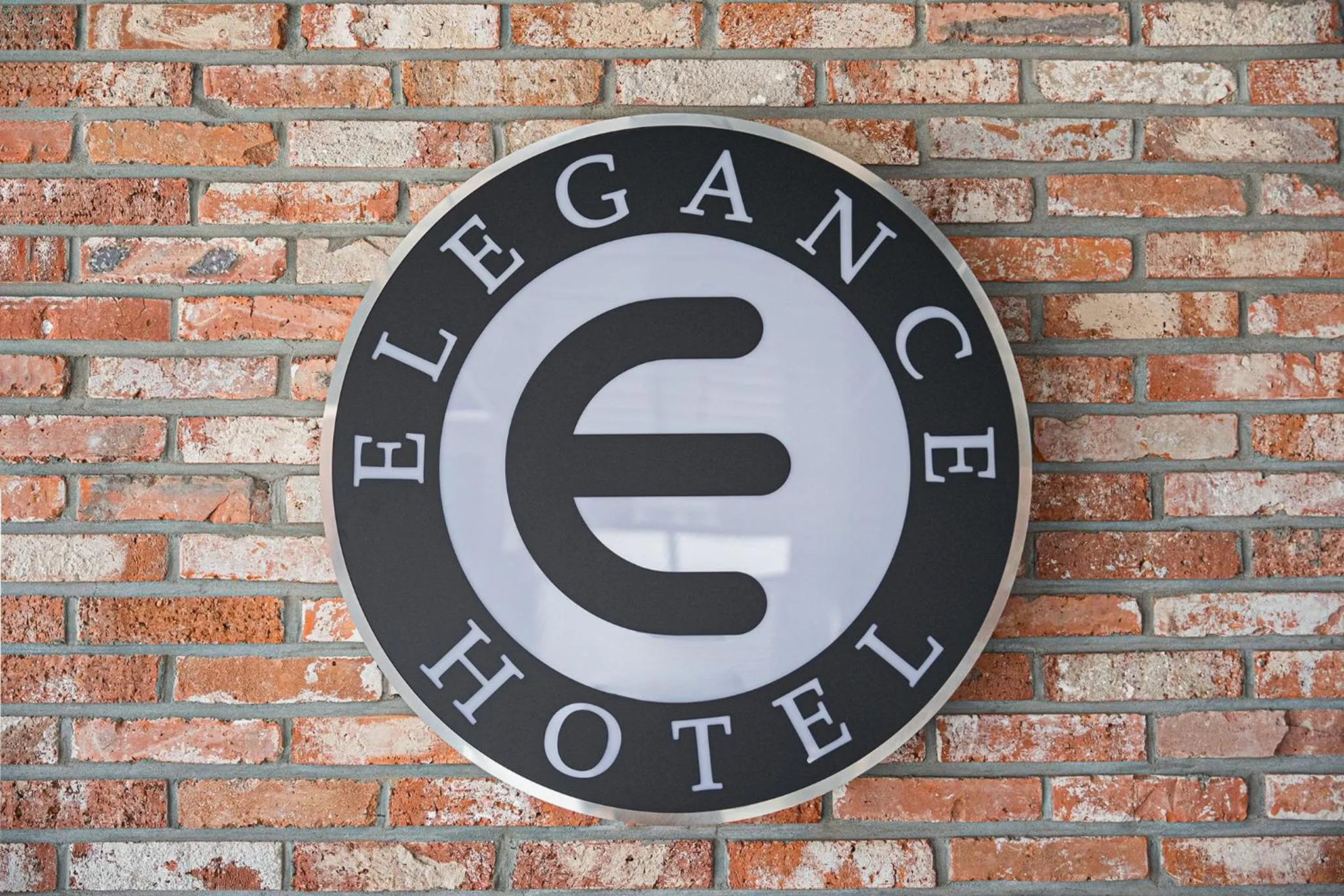 Logo/Certificate/Sign in Elegance hotel hwangridan