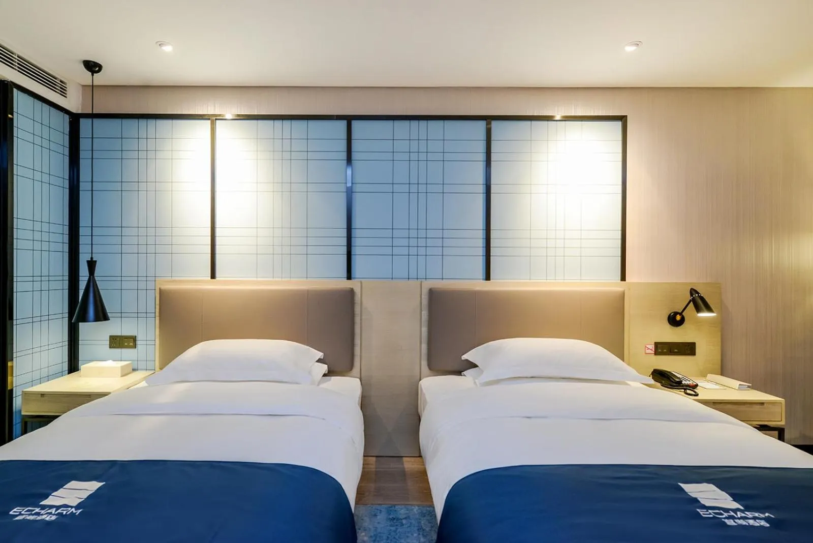 Bed in Echarm Hotel Chongqing Dadukou Commercial Center Xinshancun Metro Station Branch