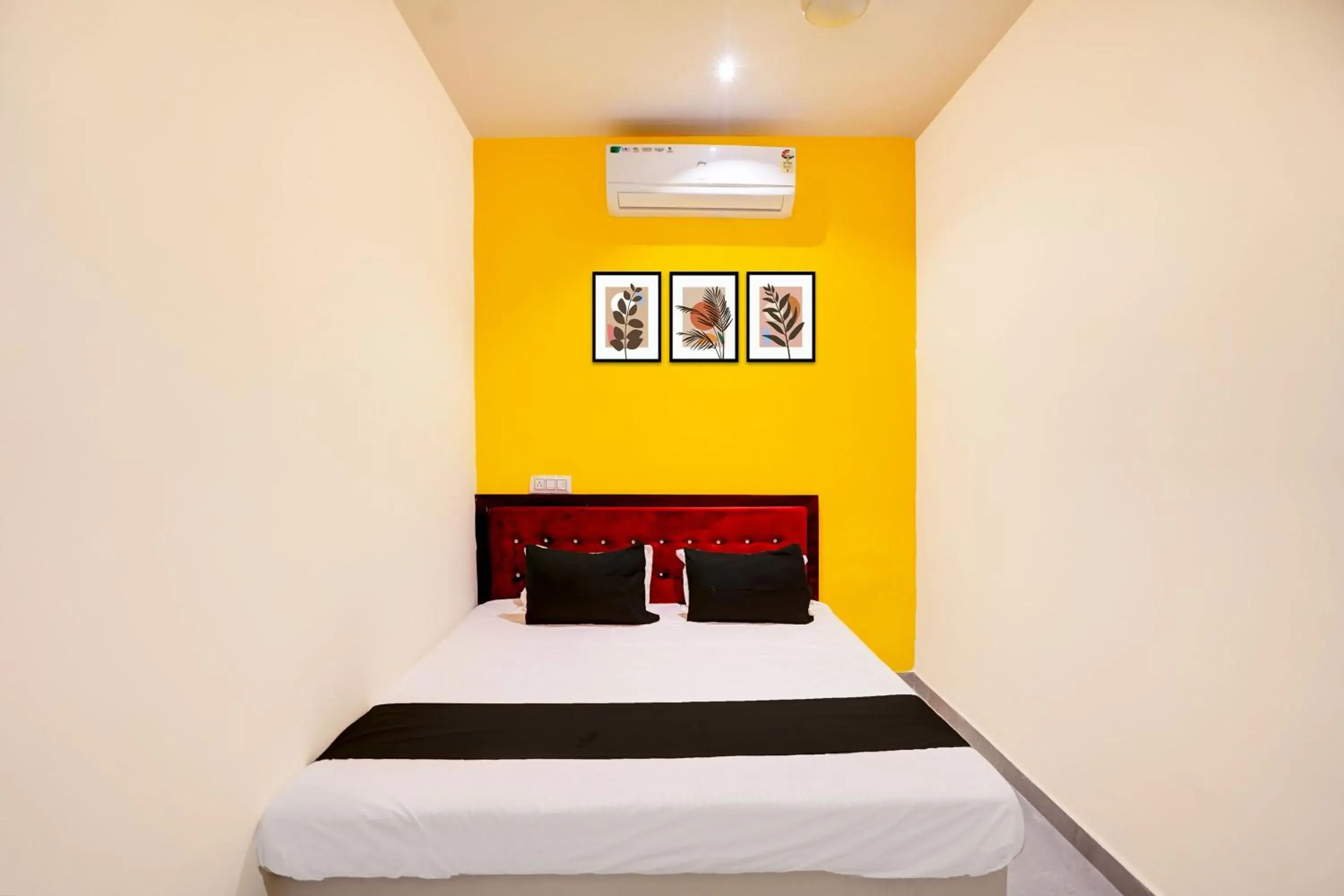 HOTEL O S S STAY INN HOTEL O S S STAY INN