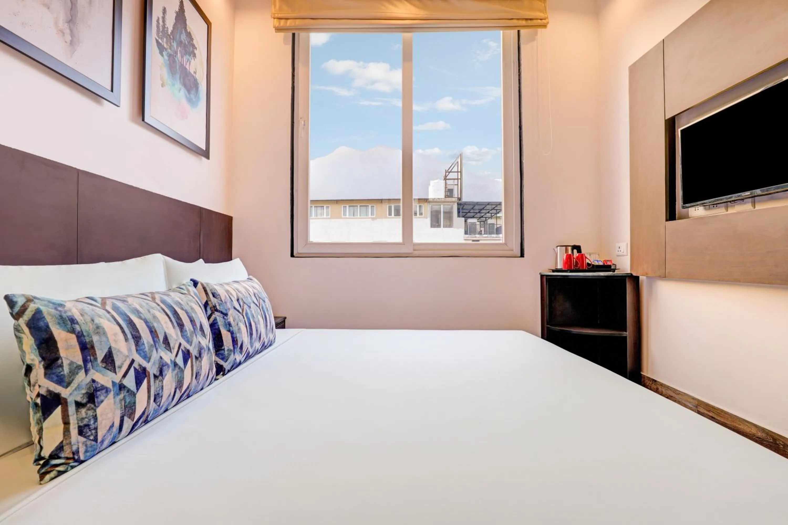 Bed in One Earth City Heart Rishikesh