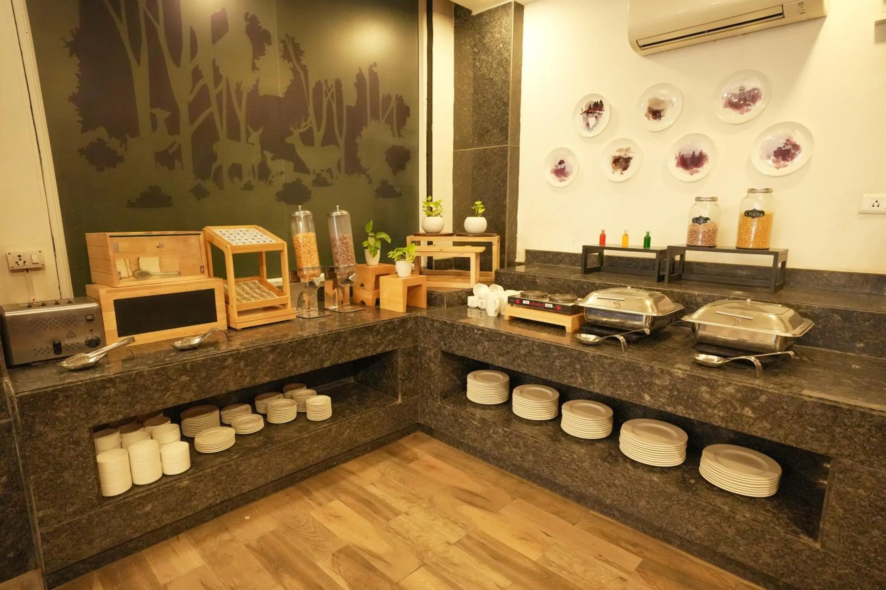 Food and drinks in One Earth City Heart Rishikesh