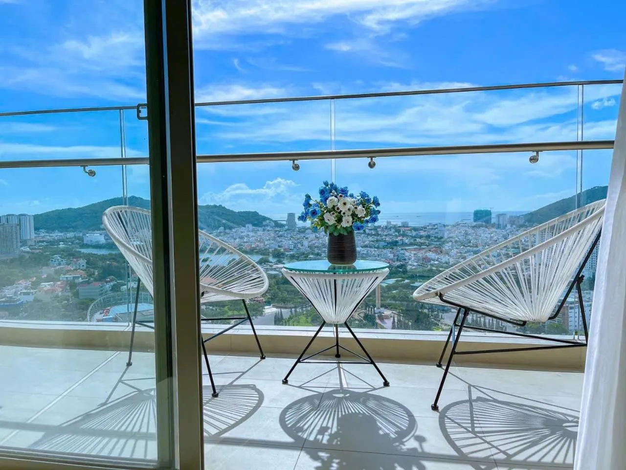 Patio in The Sóng Vũng Tàu - Thương's Homestay