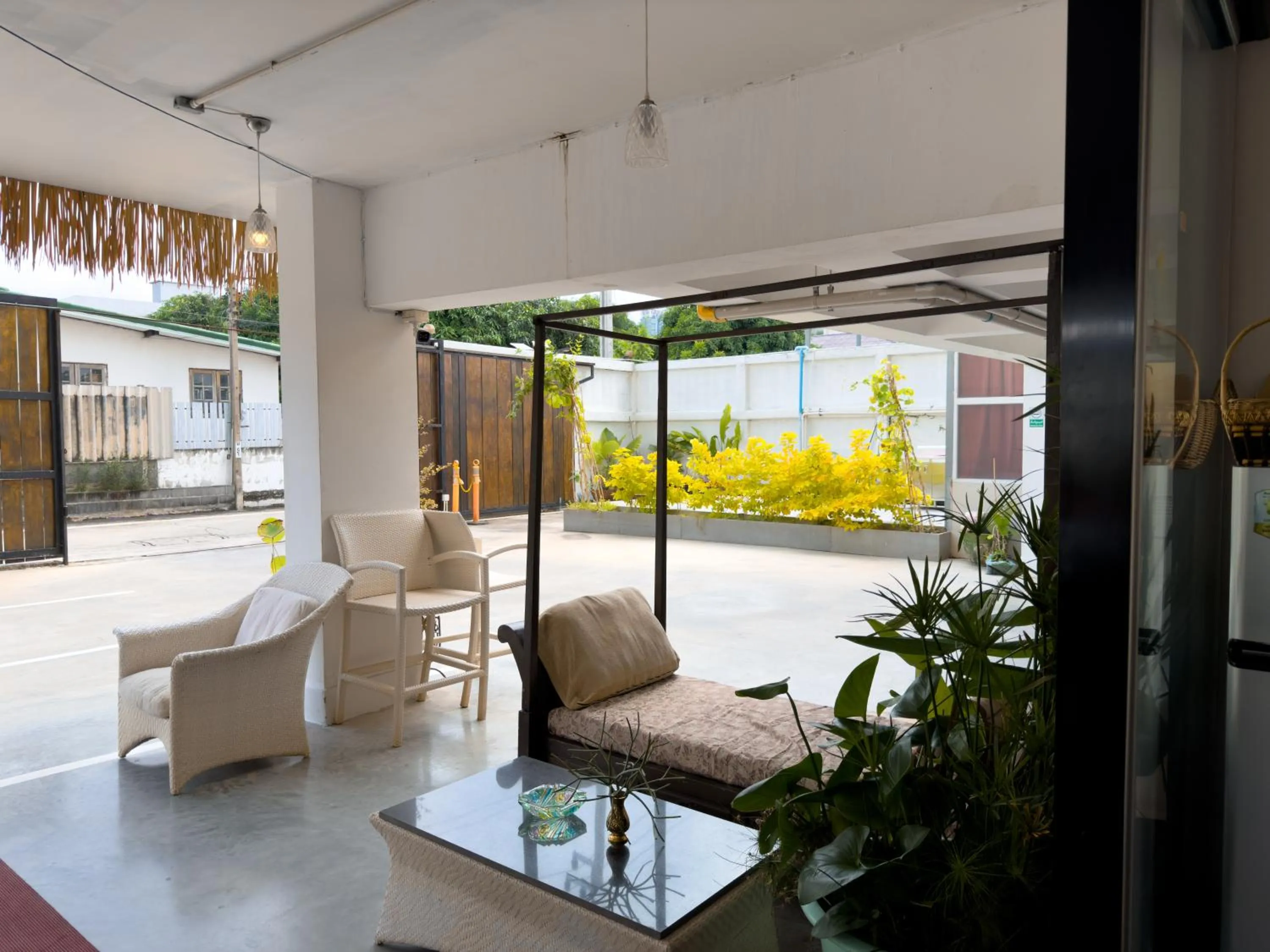 Seating area in Breezewood Bangkok Hotel