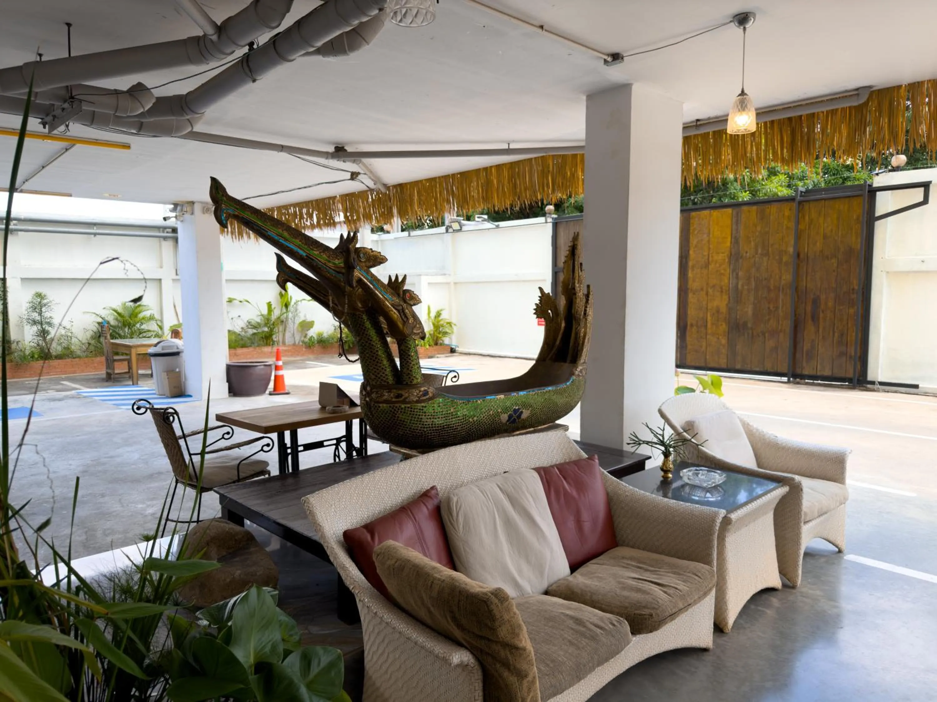 Day in Breezewood Bangkok Hotel