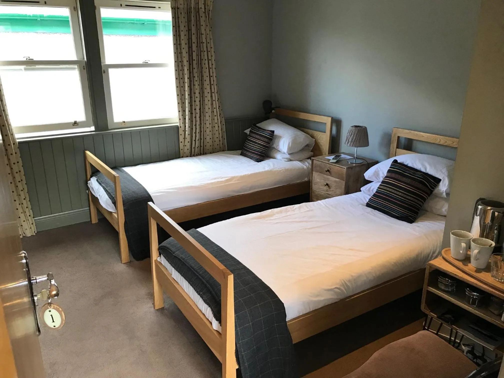 Bed in The Cross Keys in Kippen