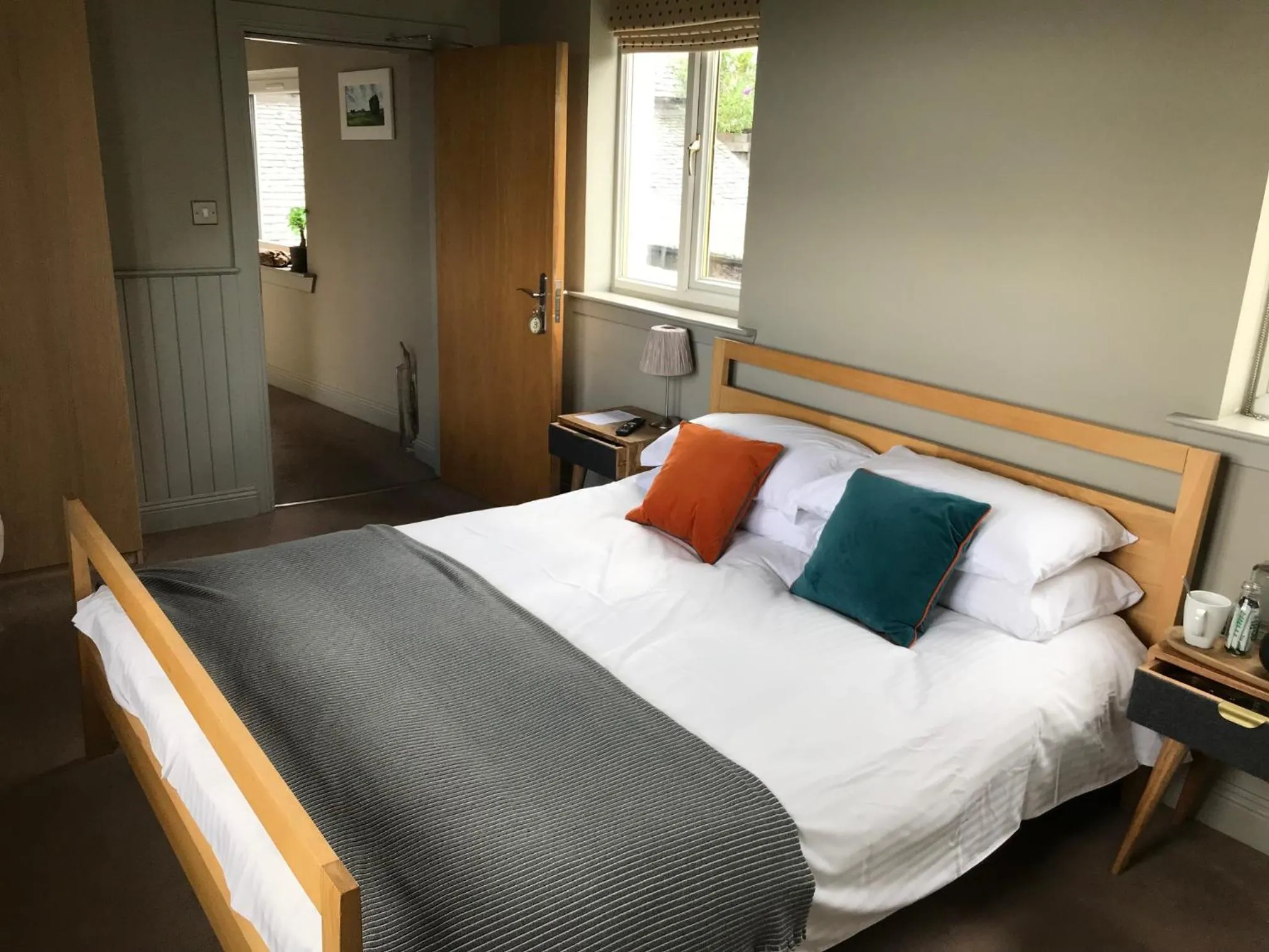 Bed in The Cross Keys in Kippen