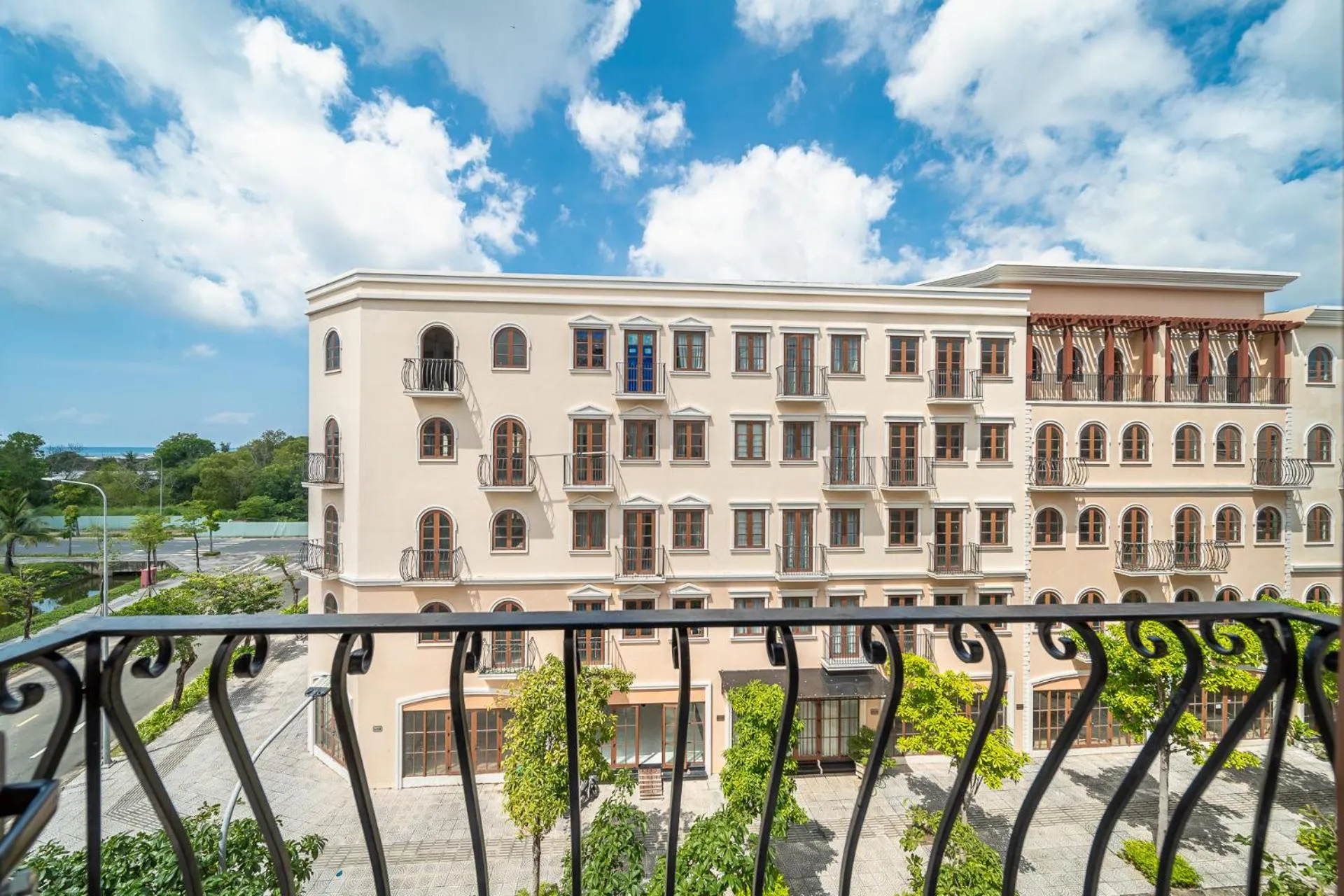 City view in Anston Castle Hotel Phu Quoc Sunset Town