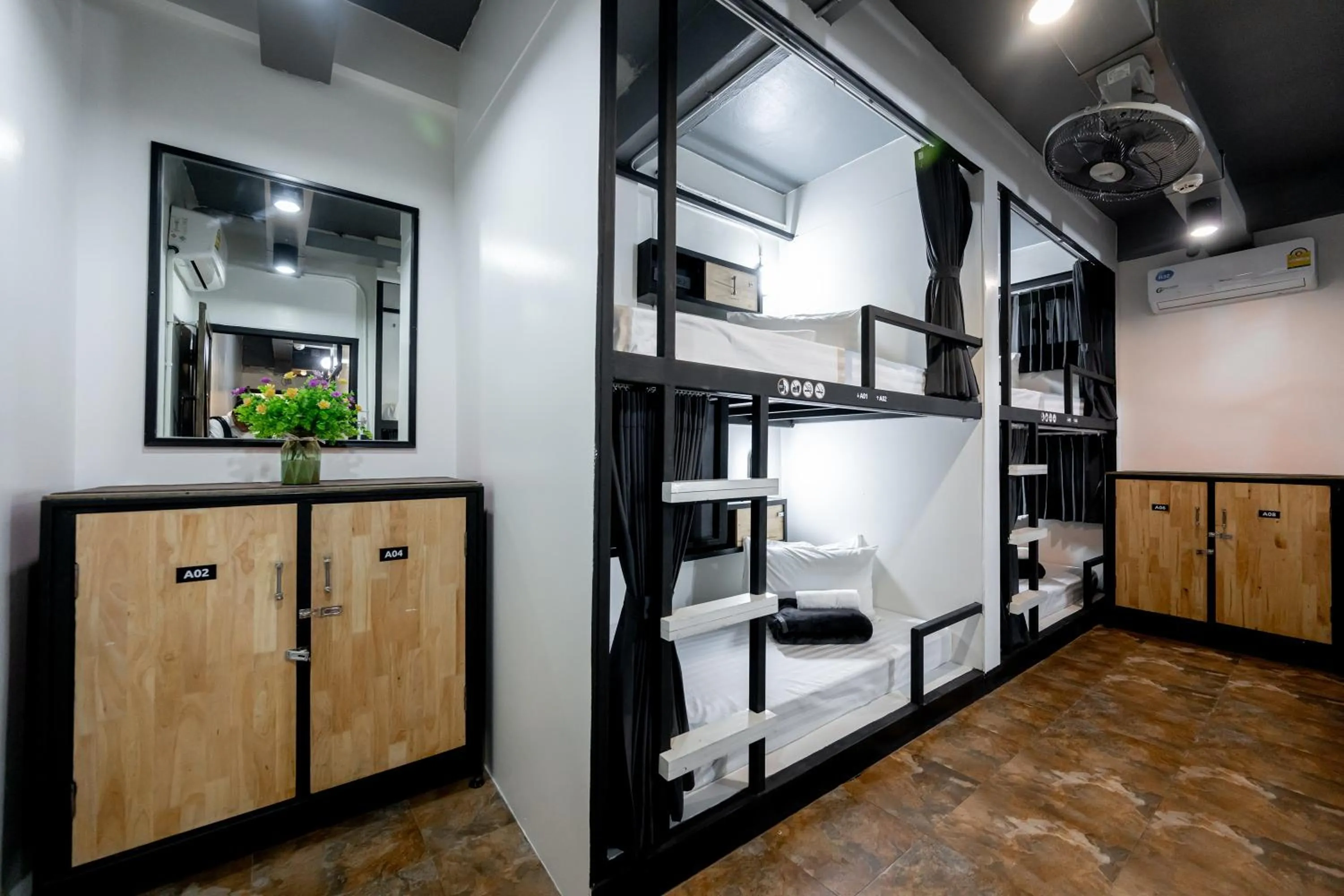 Bedroom, Bed in Vibes Hostel Bangkok