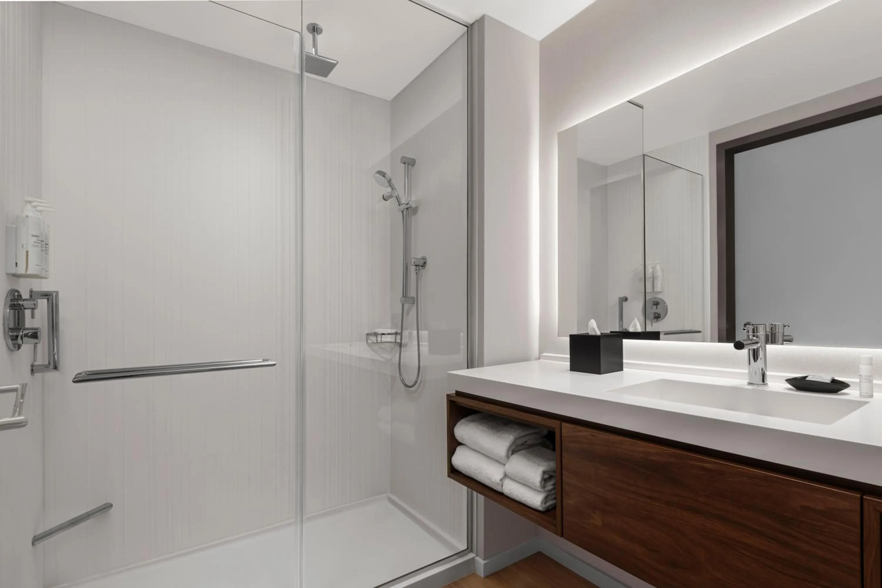 Bathroom in AC Hotel by Marriott Pasadena