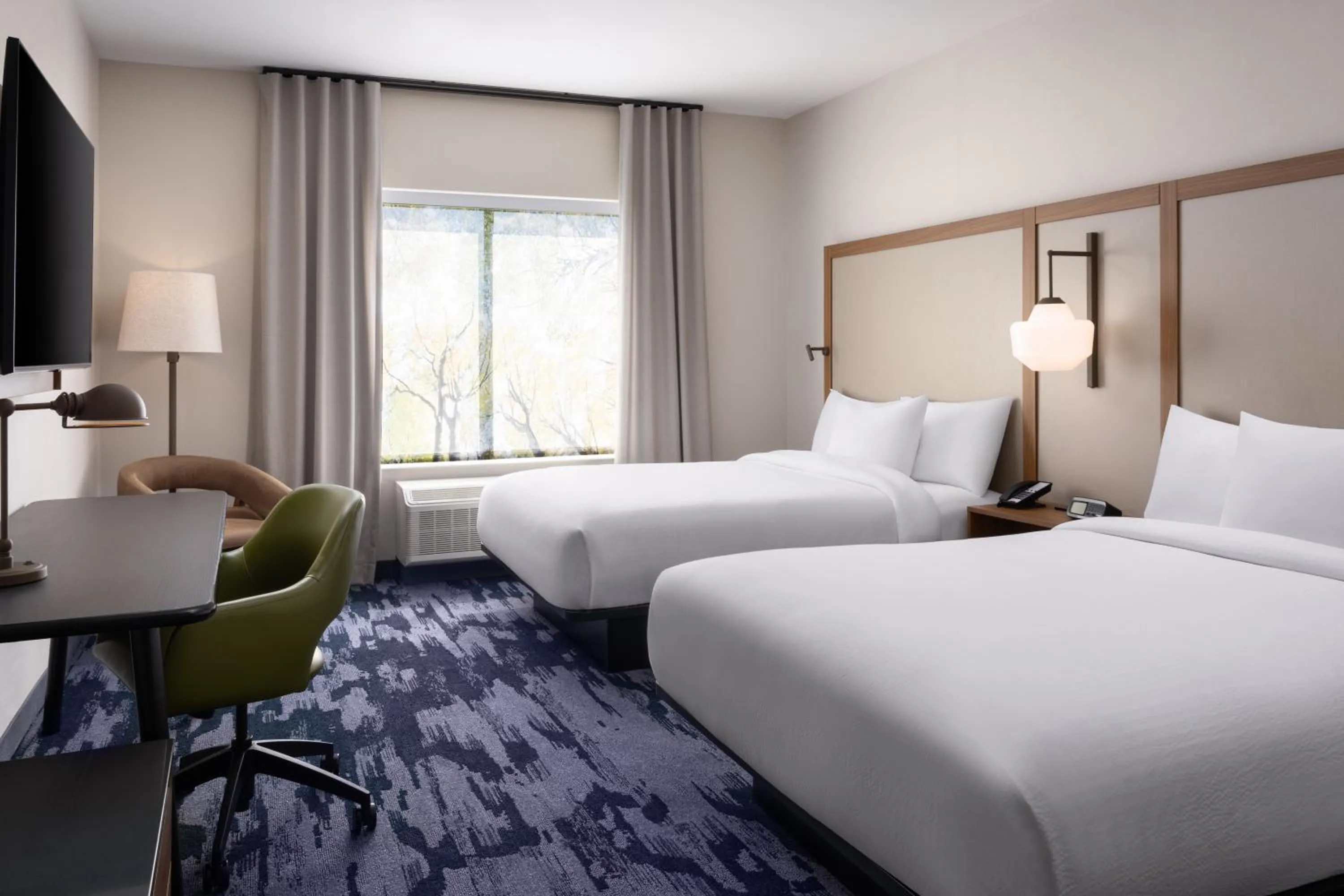 Bed in Fairfield by Marriott Inn & Suites Cincinnati Oakley