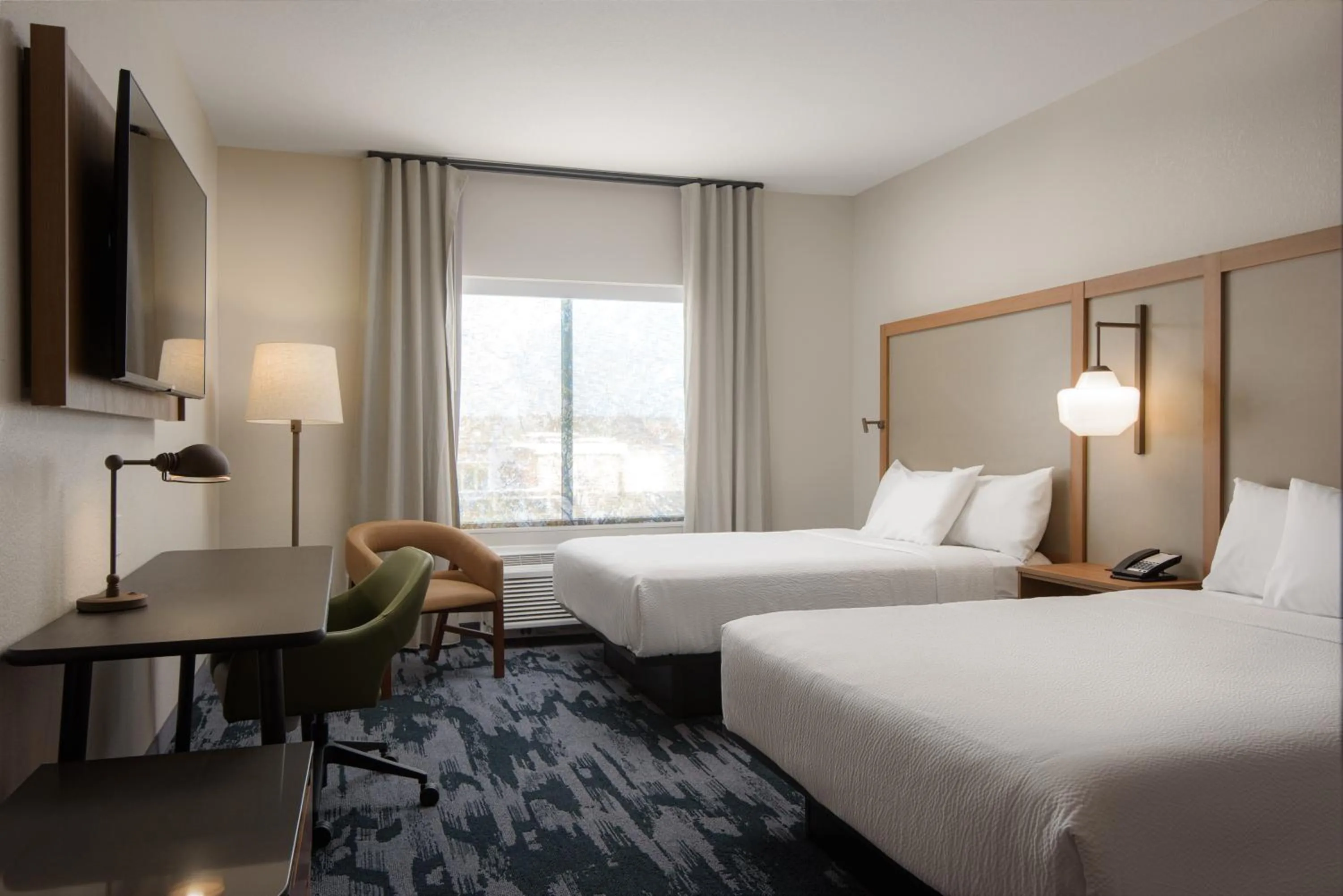 Bed in Fairfield by Marriott Inn & Suites Cincinnati Oakley