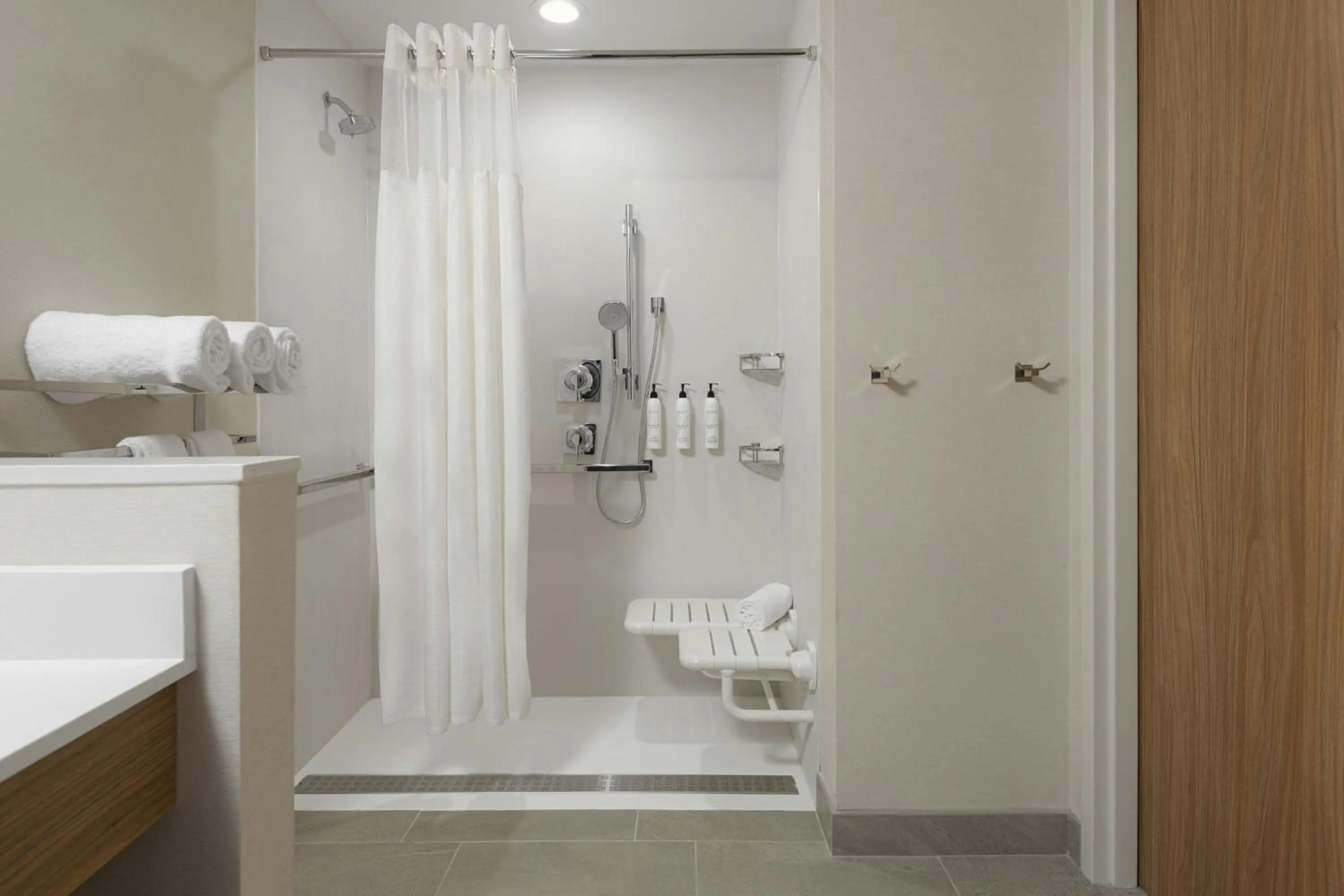 Bathroom in Fairfield by Marriott Inn & Suites Cincinnati Oakley