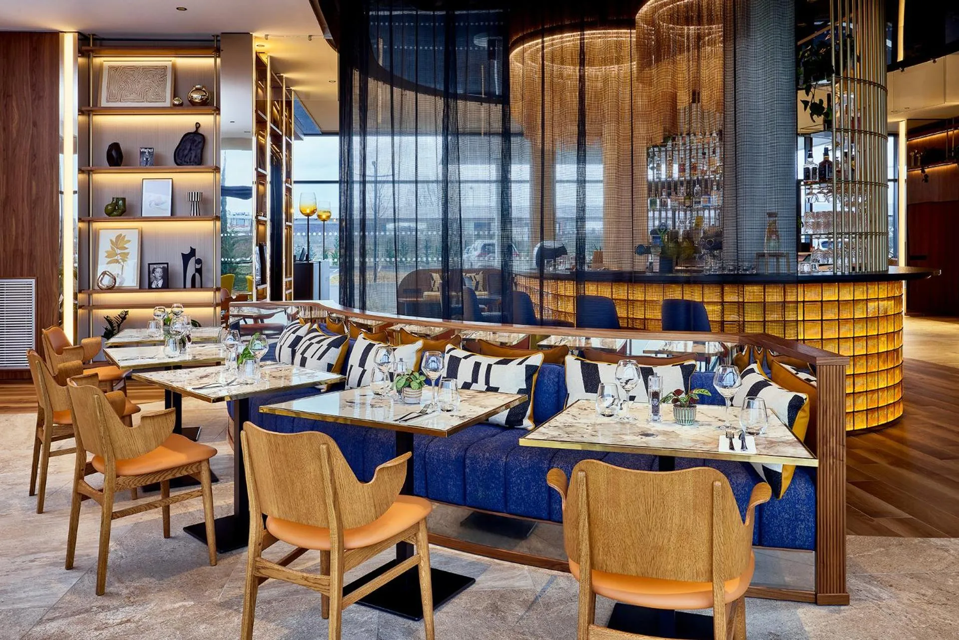 Restaurant/places to eat in Courtyard by Marriott Lyon Eurexpo Stadium