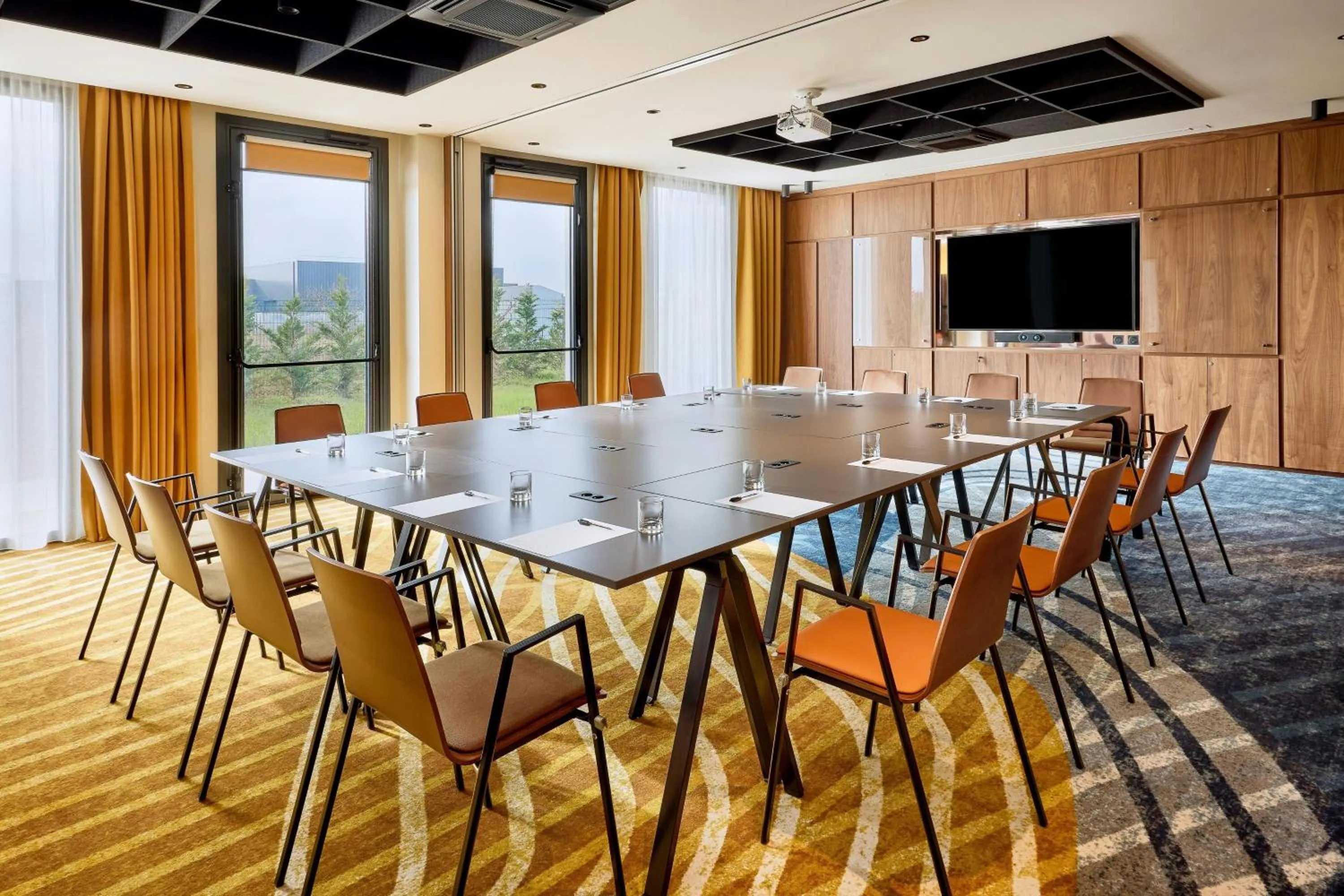 Meeting/conference room in Courtyard by Marriott Lyon Eurexpo Stadium