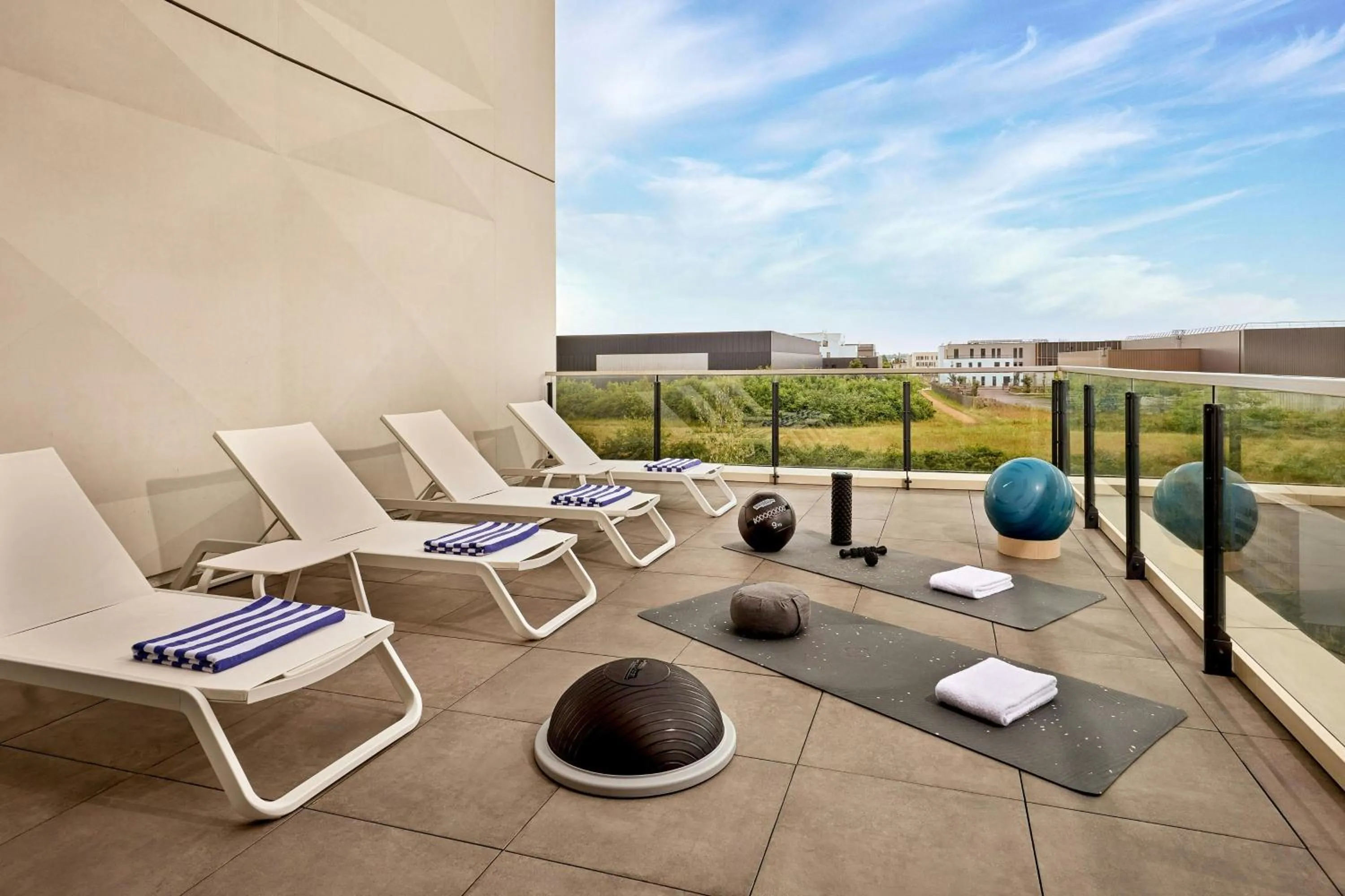 Fitness centre/facilities in Courtyard by Marriott Lyon Eurexpo Stadium