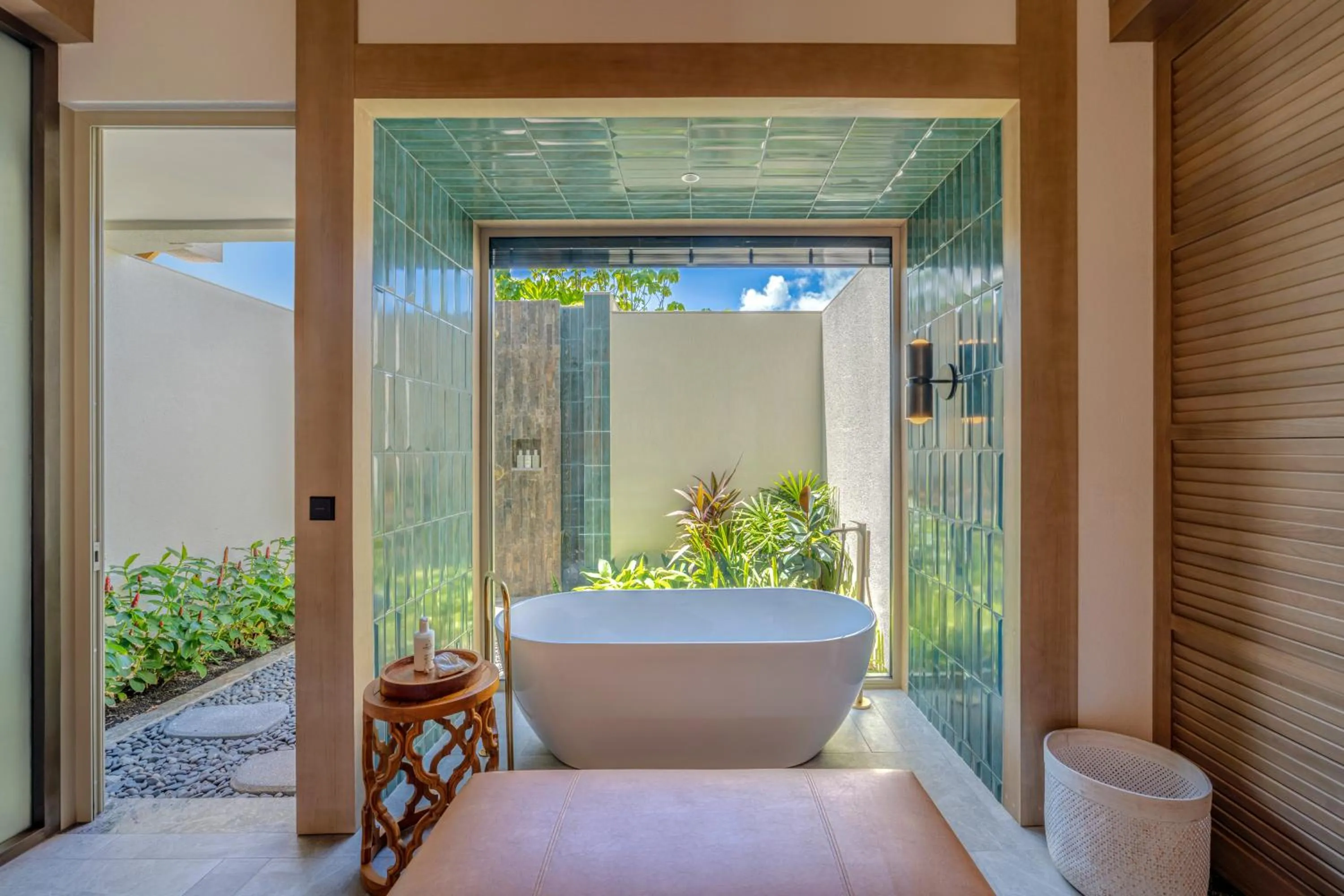 Bathroom in JW Marriott Maldives Kaafu Atoll Island Resort